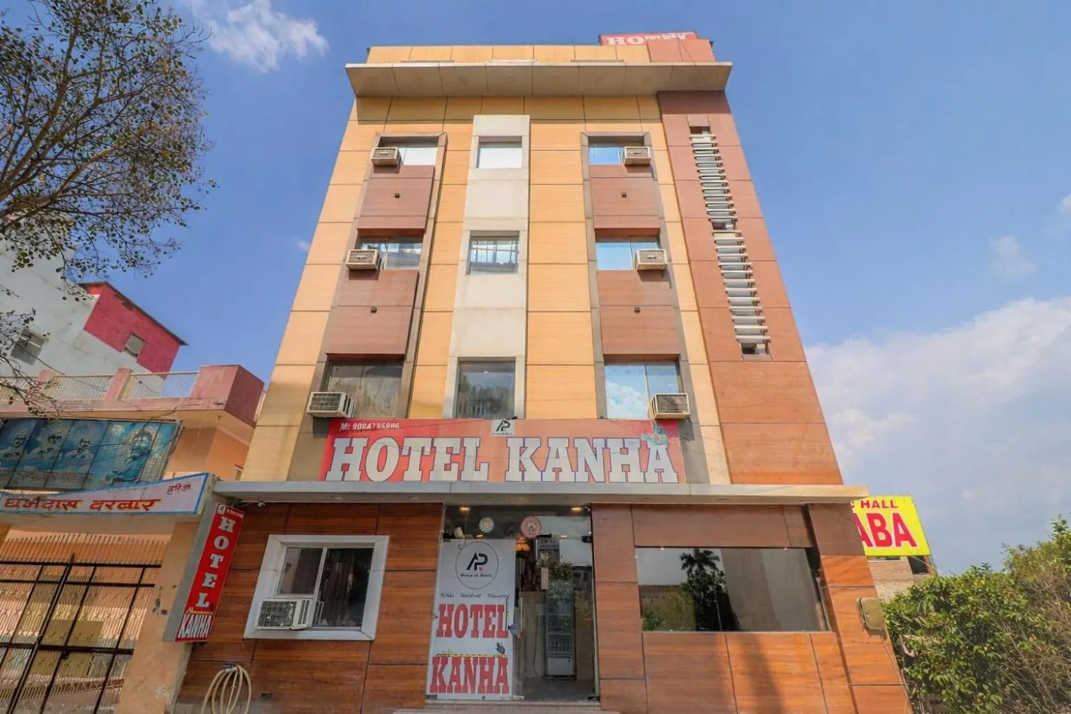 Hotel Kanha