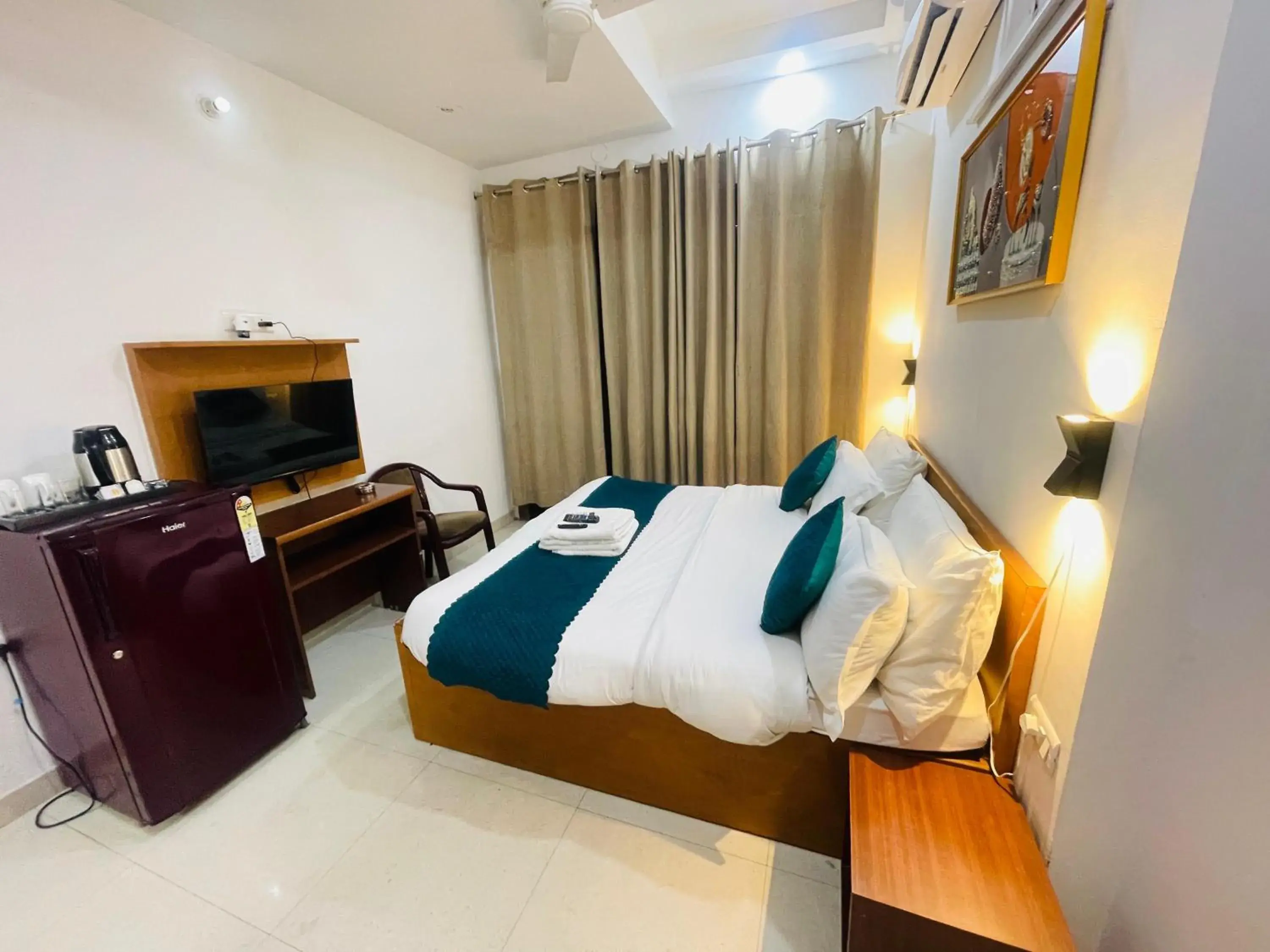 Aura Luxury studios near Artemis hospital Gurugram Aura Luxury studios near Artemis hospital Gurugram