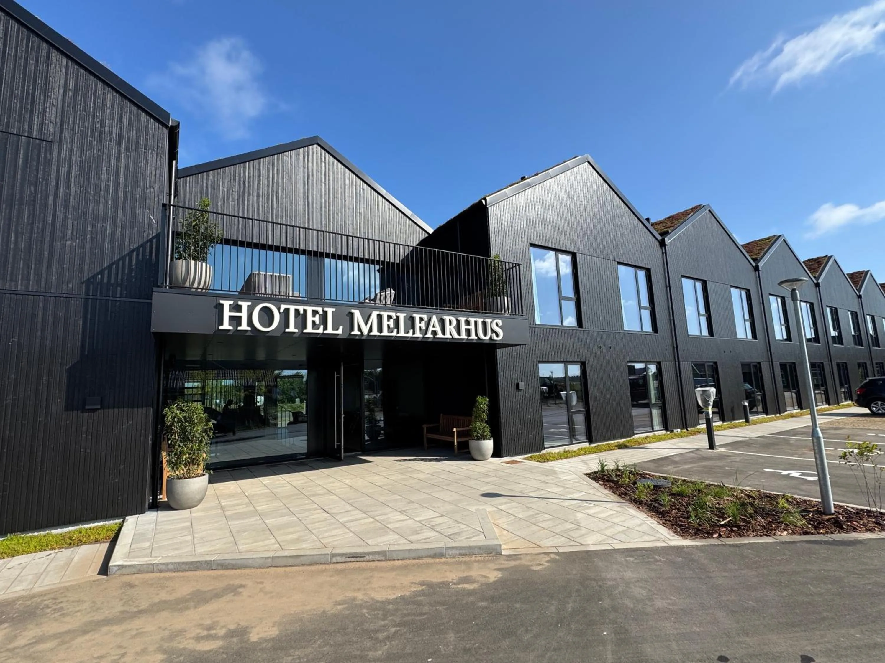 Property building in Hotel Melfarhus