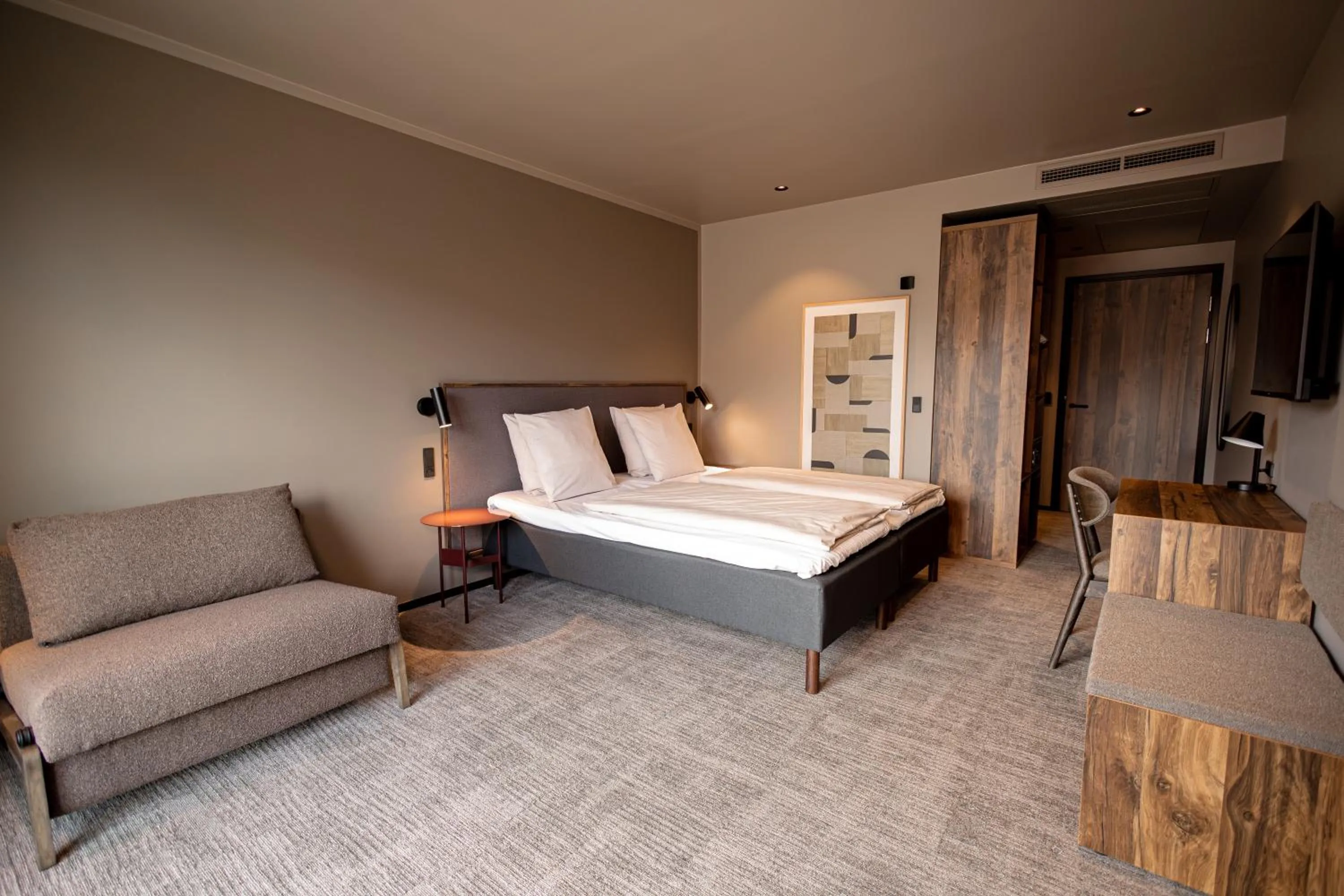 Bedroom, Bed in Hotel Melfarhus