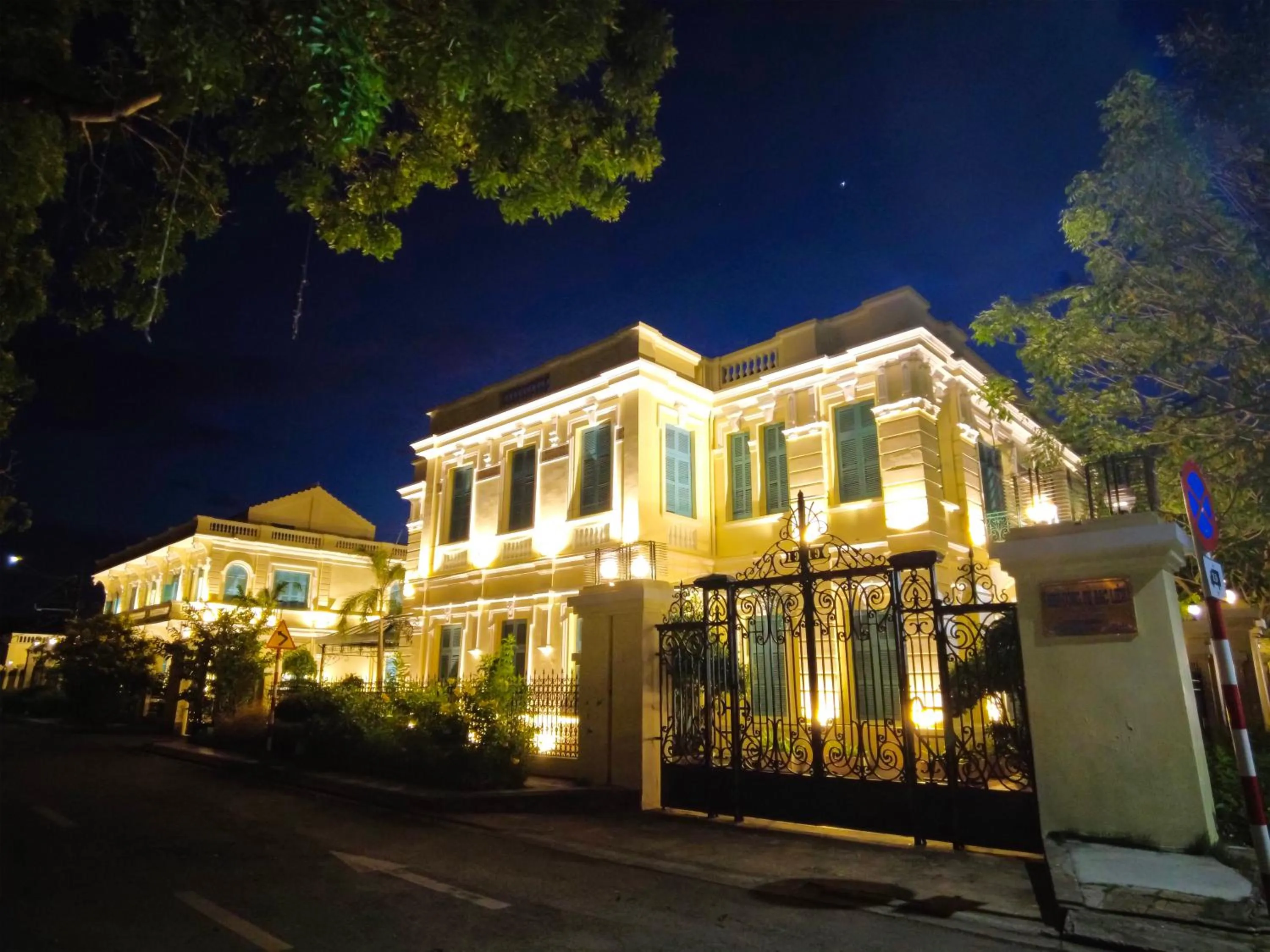 Garden in Hotel Công Tử Bạc Liêu