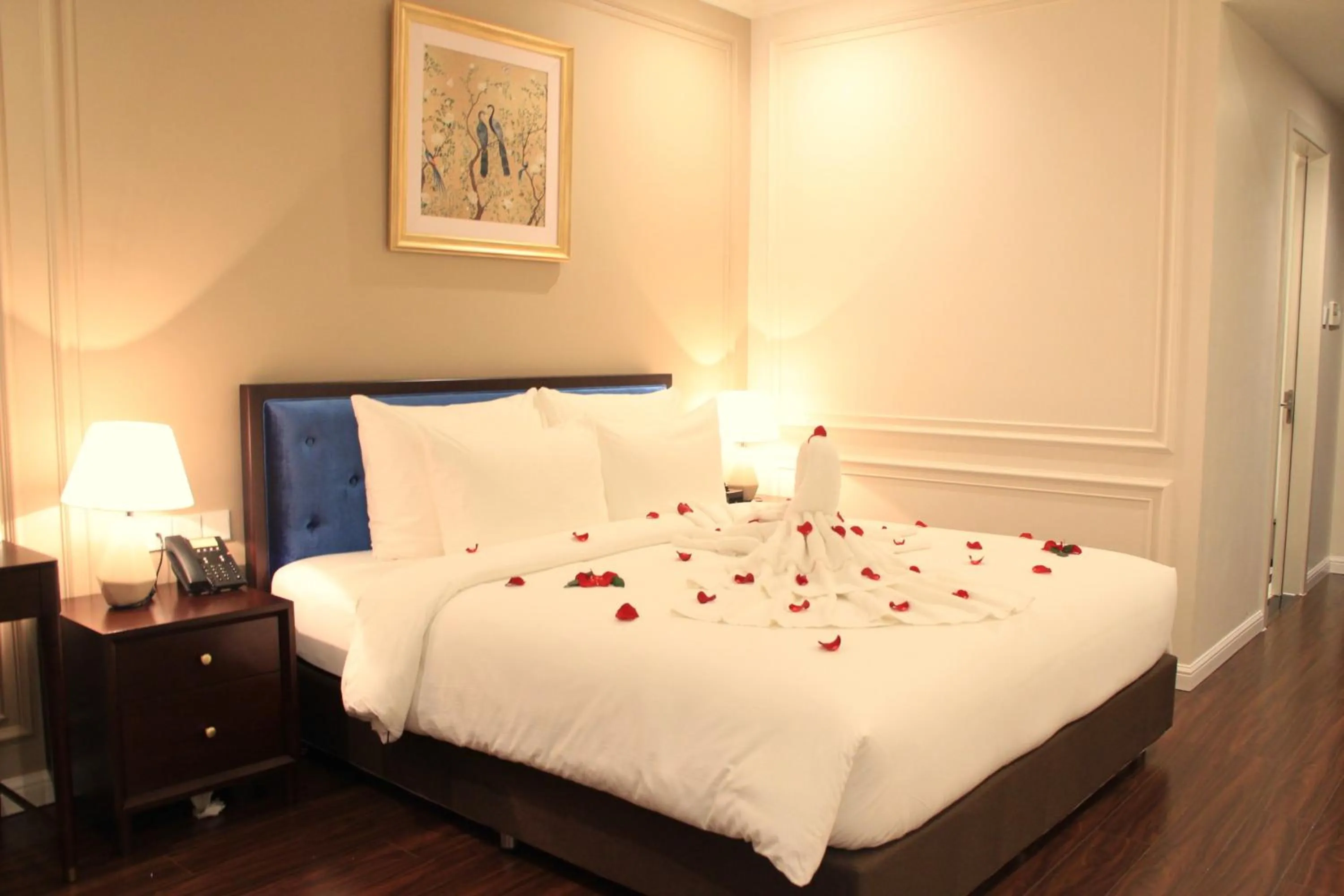 Bed in Hotel Công Tử Bạc Liêu