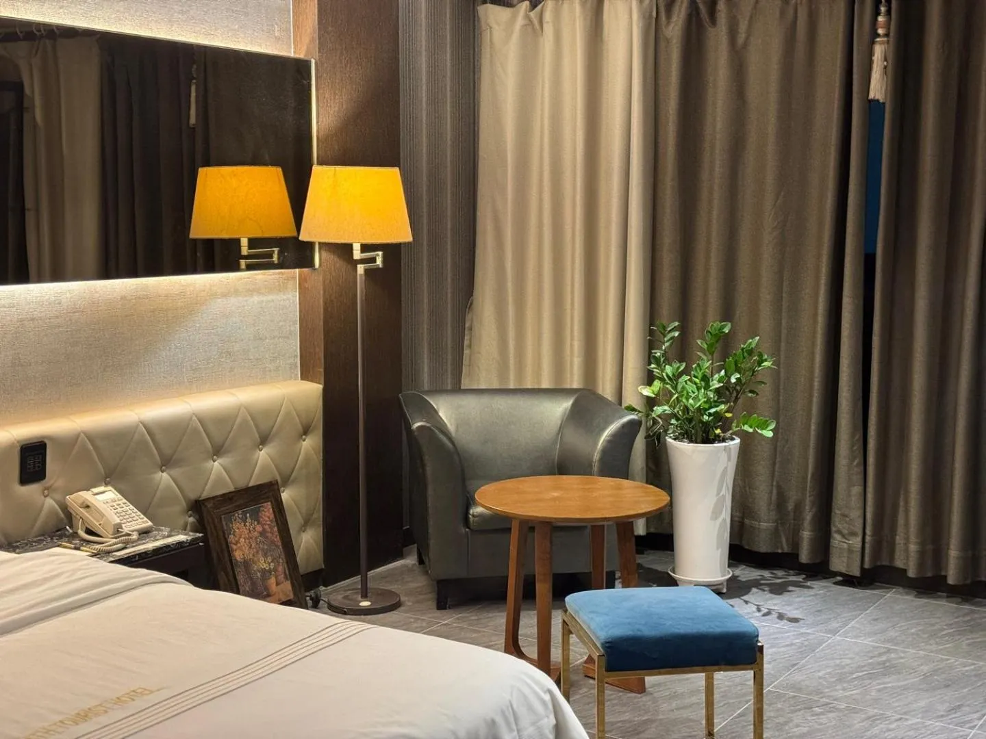 Bed in Zenith Tourist Hotel