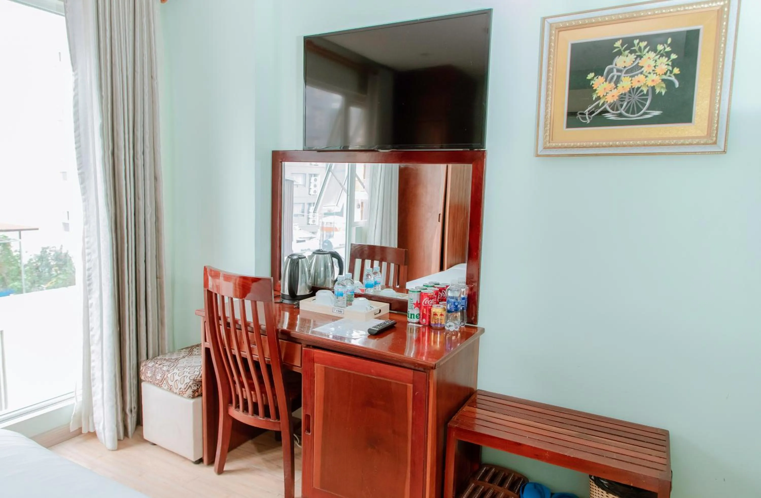 Dining area in Art Deluxe Hotel