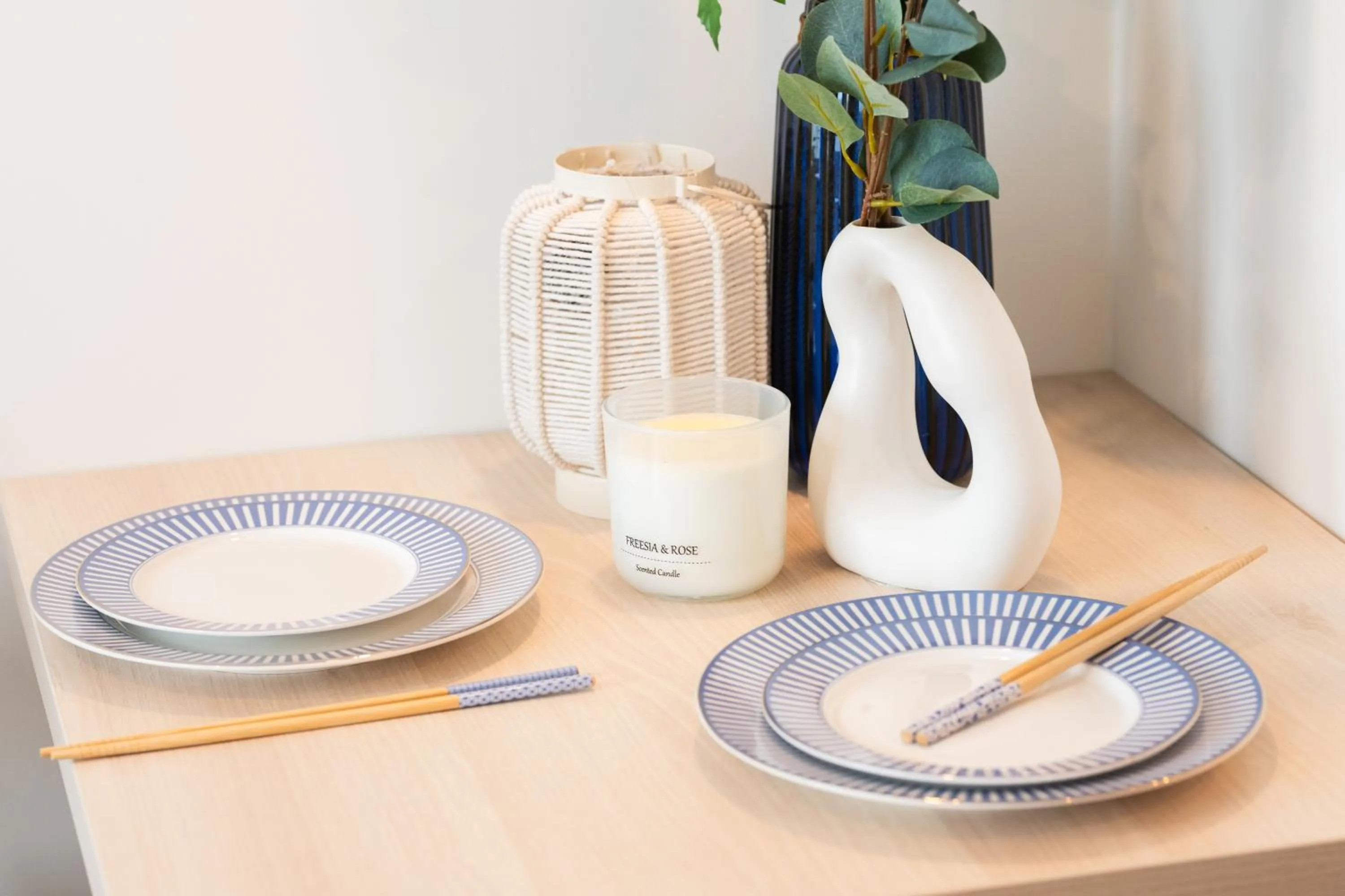 Food and drinks in Noli Gdansk Riverside