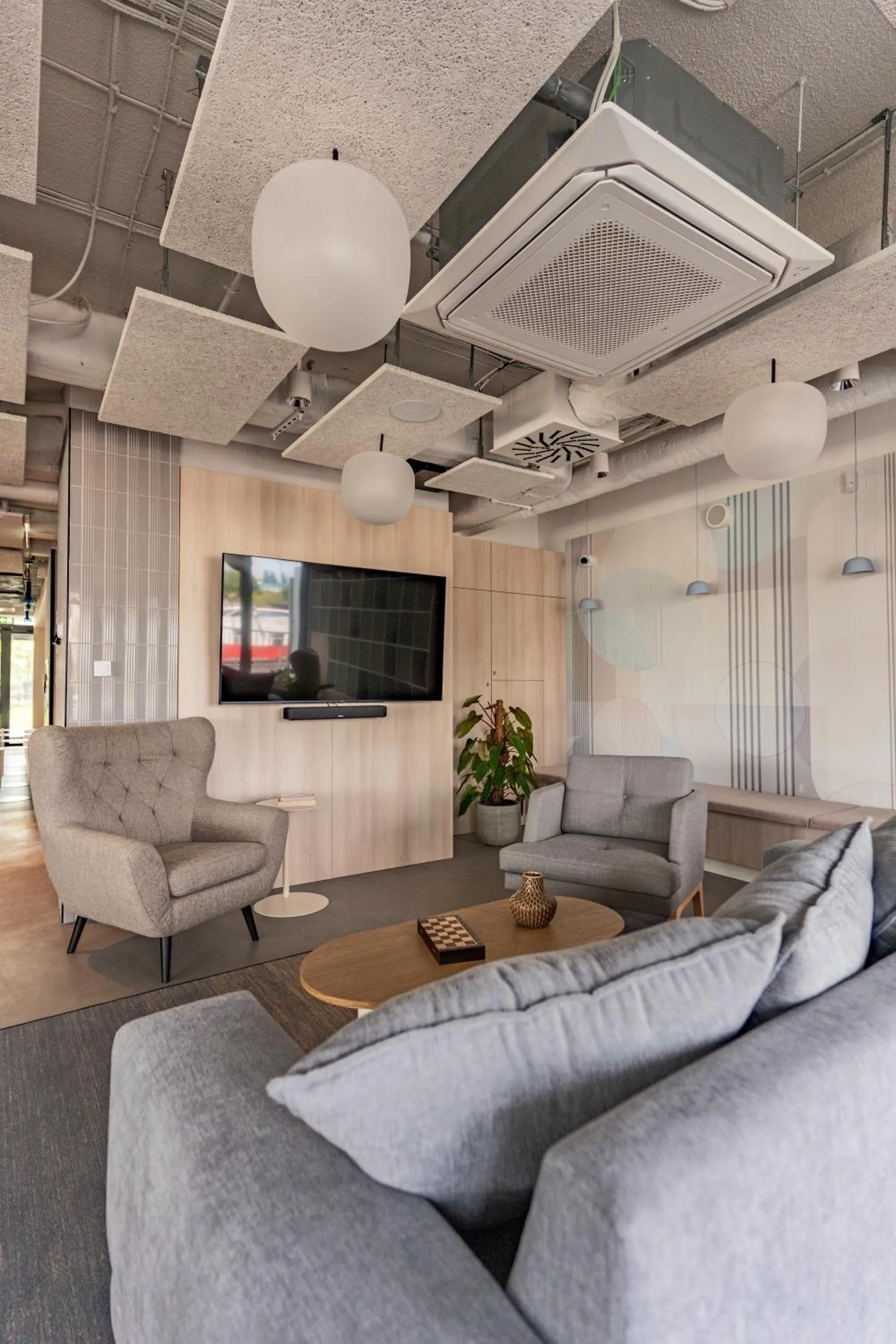 Communal lounge/ TV room in Noli Gdansk Riverside