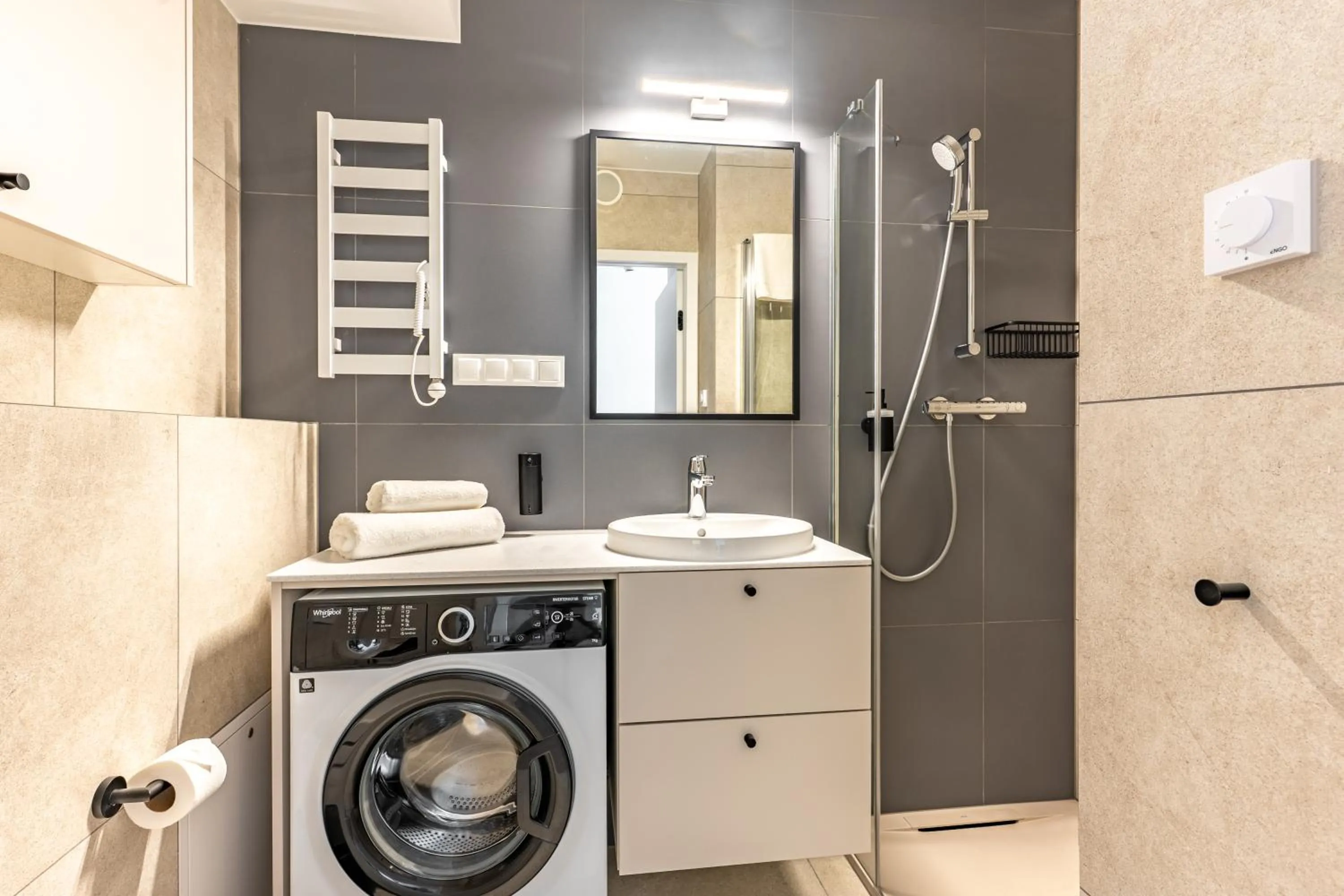 Shower in Noli Gdansk Riverside