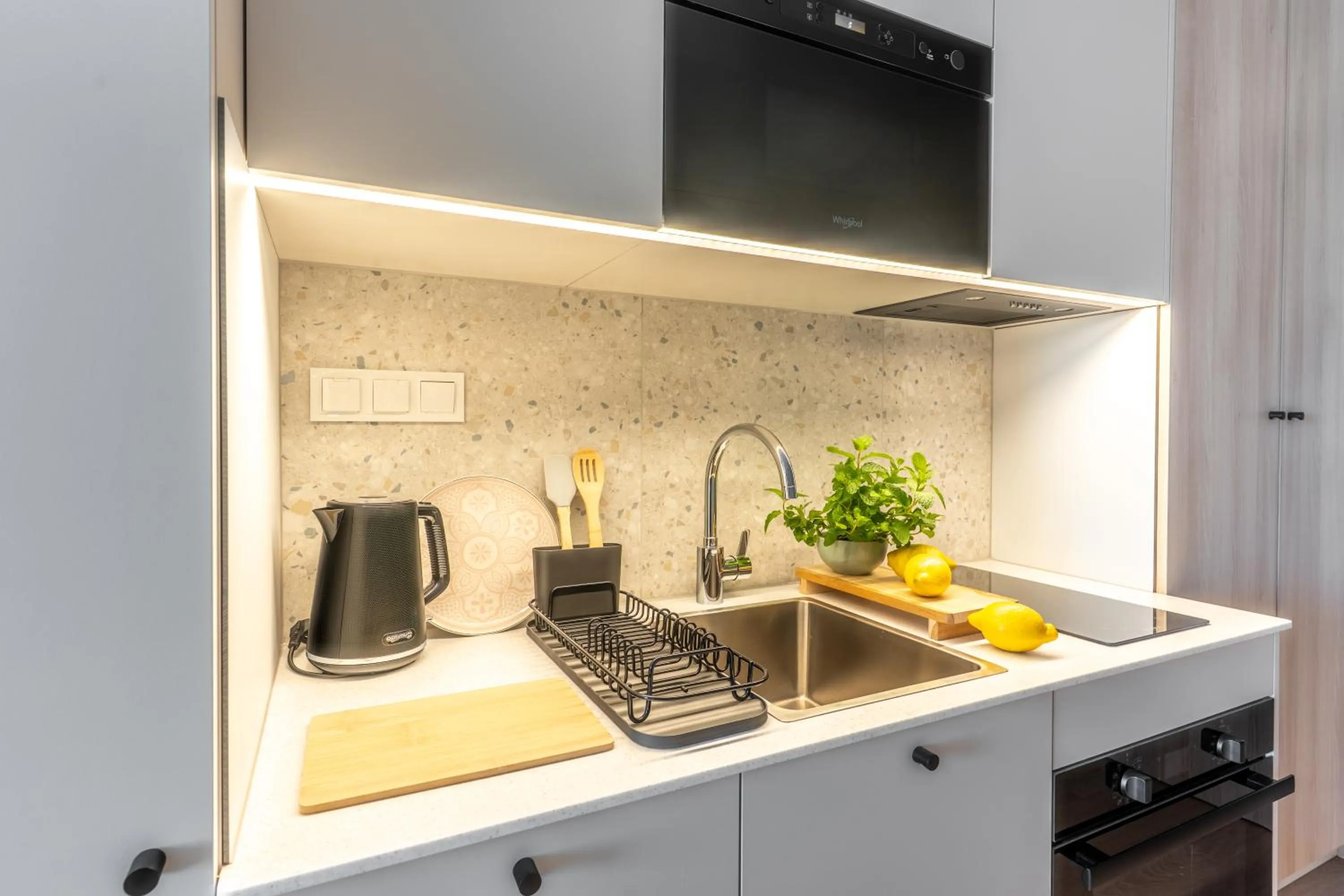 Kitchen or kitchenette in Noli Gdansk Riverside