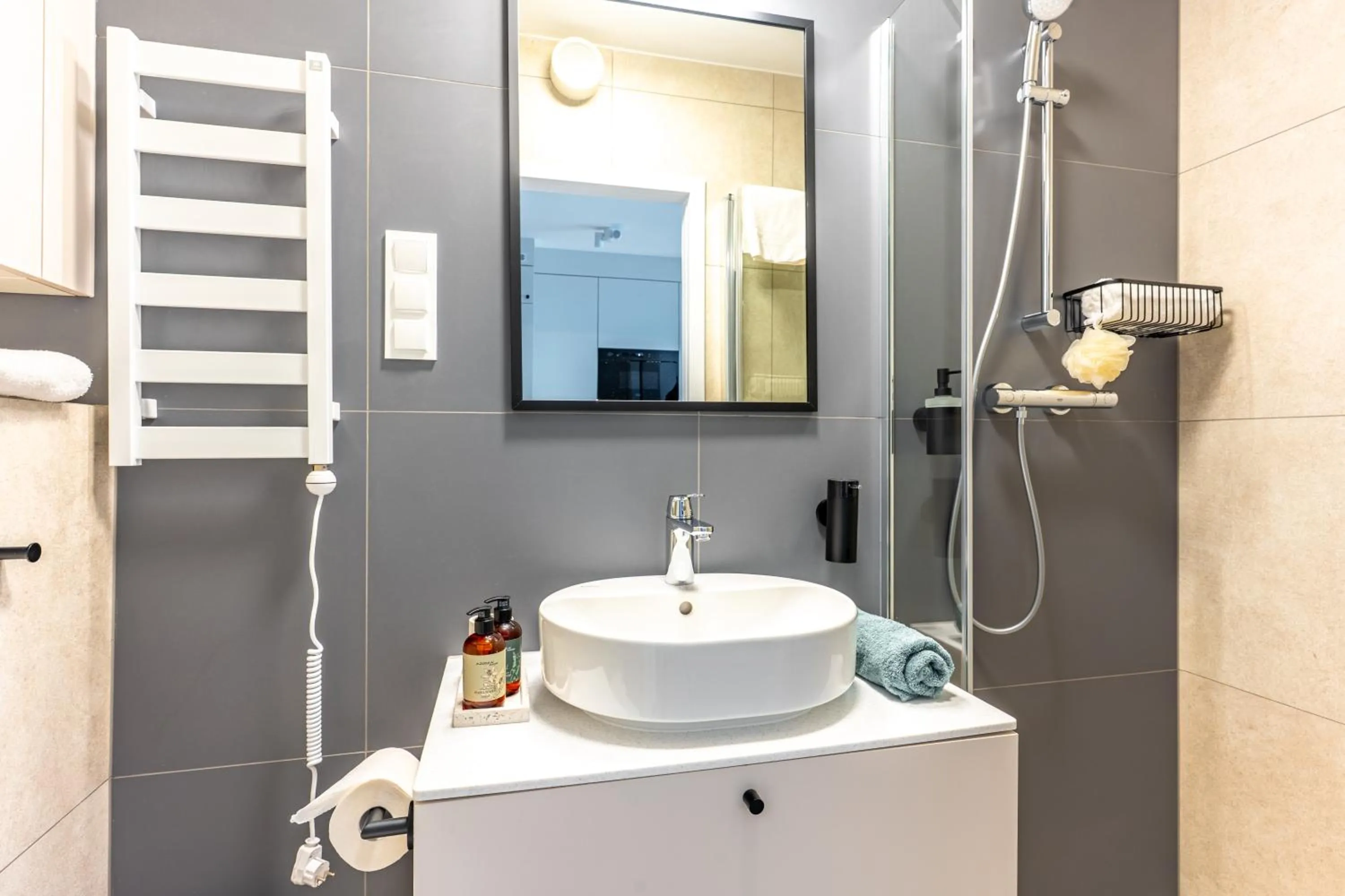 Shower in Noli Gdansk Riverside