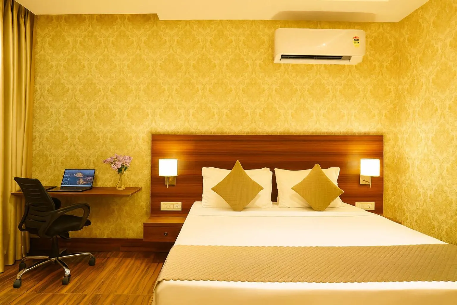 Grand Maalyasa Hotel and Suites