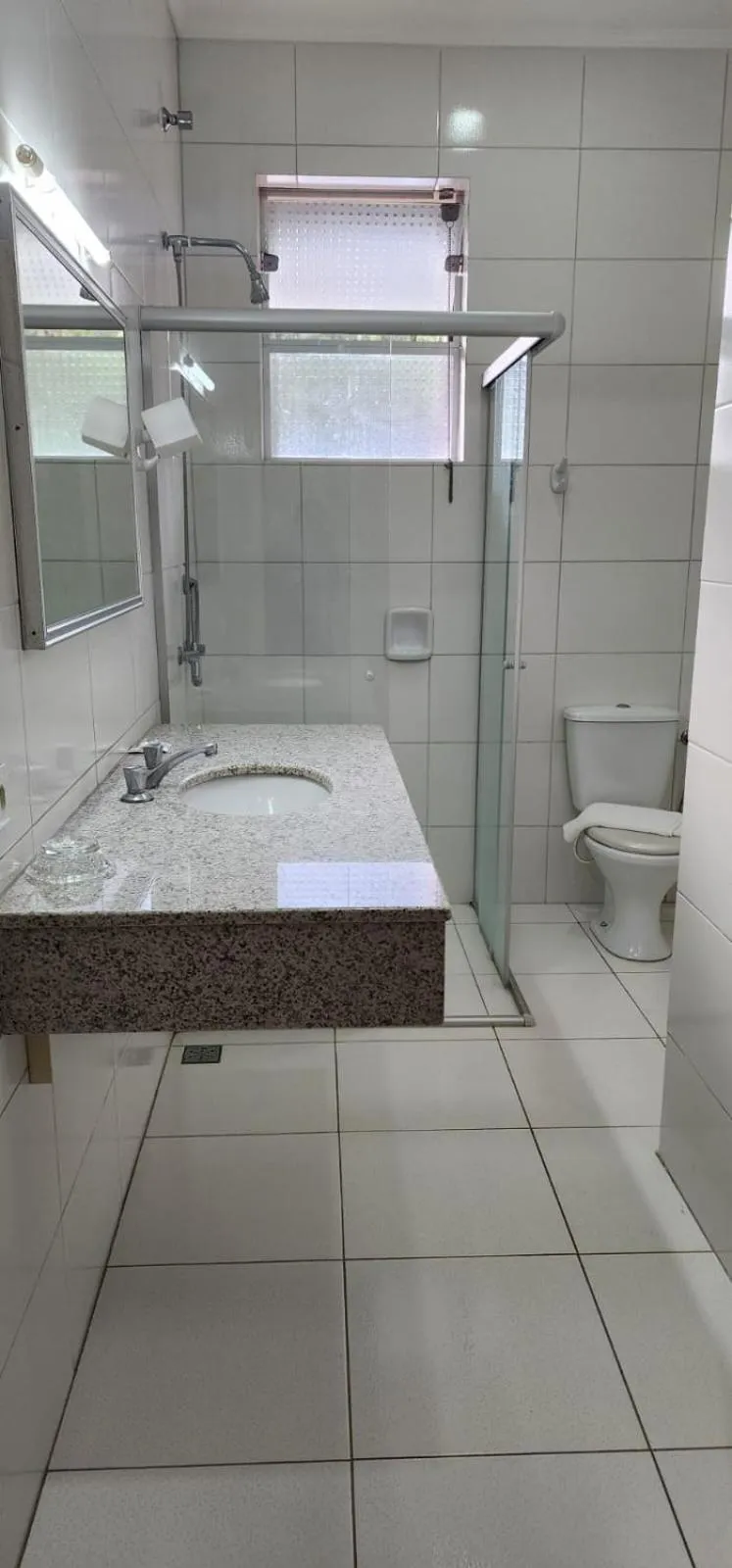 Bathroom in Hotel Floresta