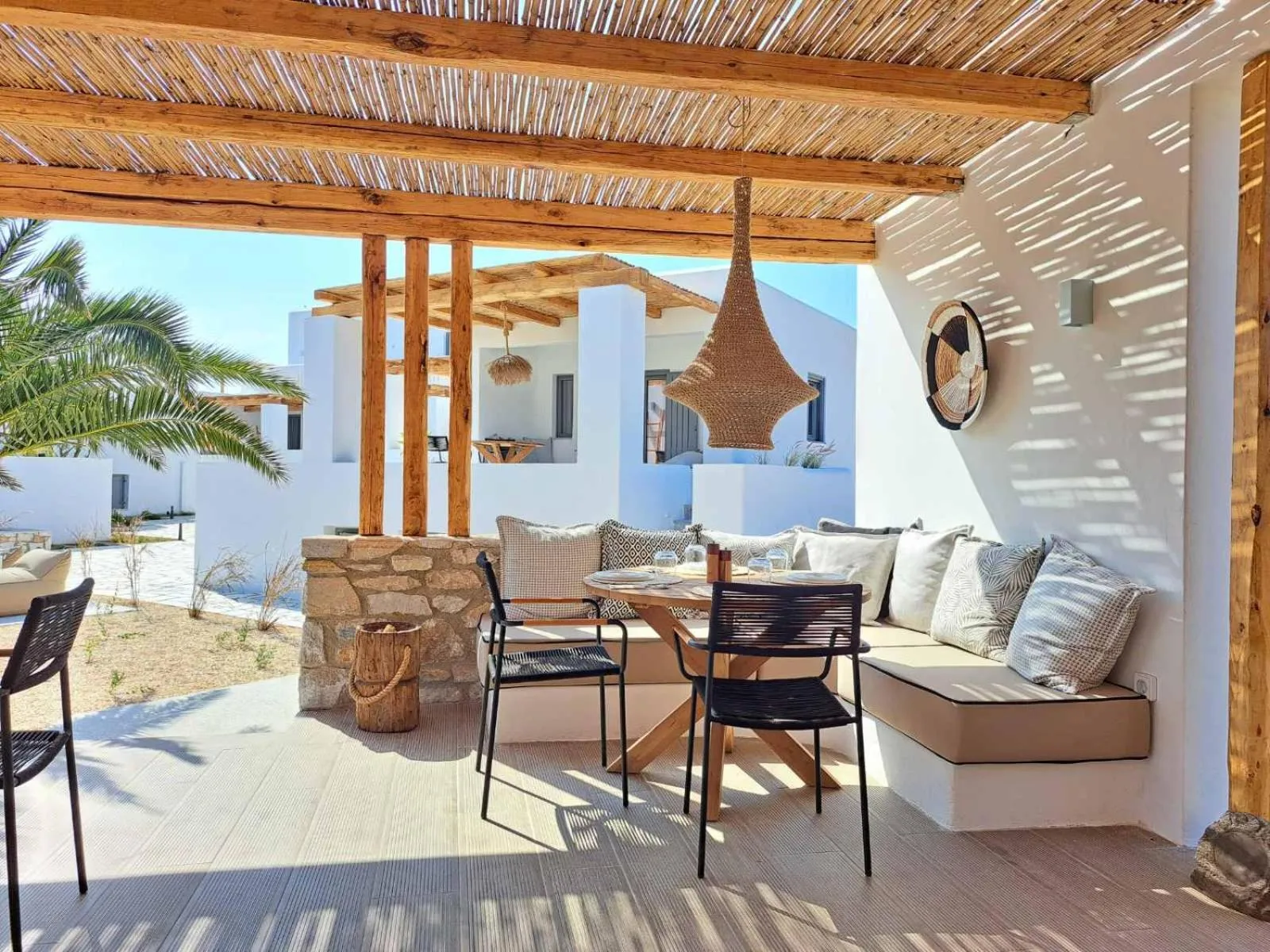 Dining area in Kosmitis Suites & Villas