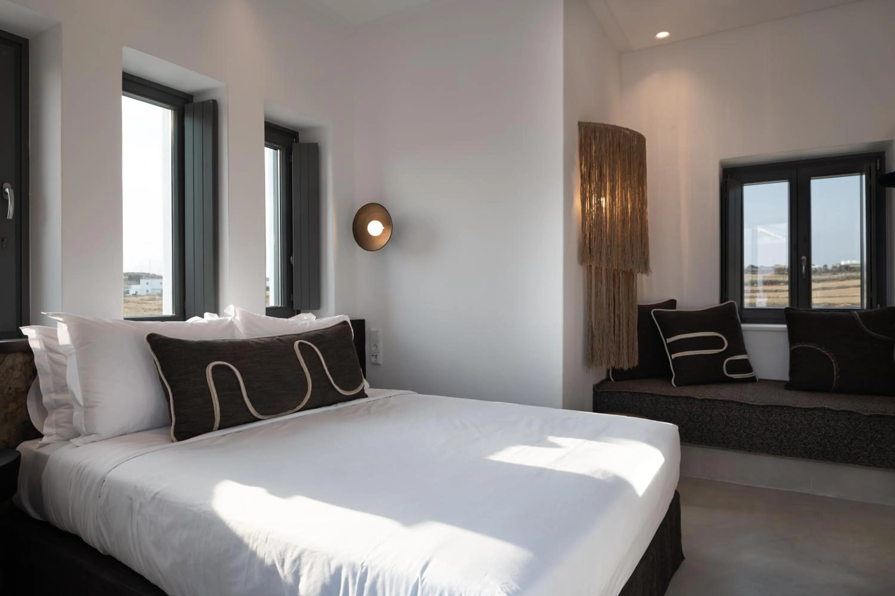 Photo of the whole room, Bed in Kosmitis Suites & Villas