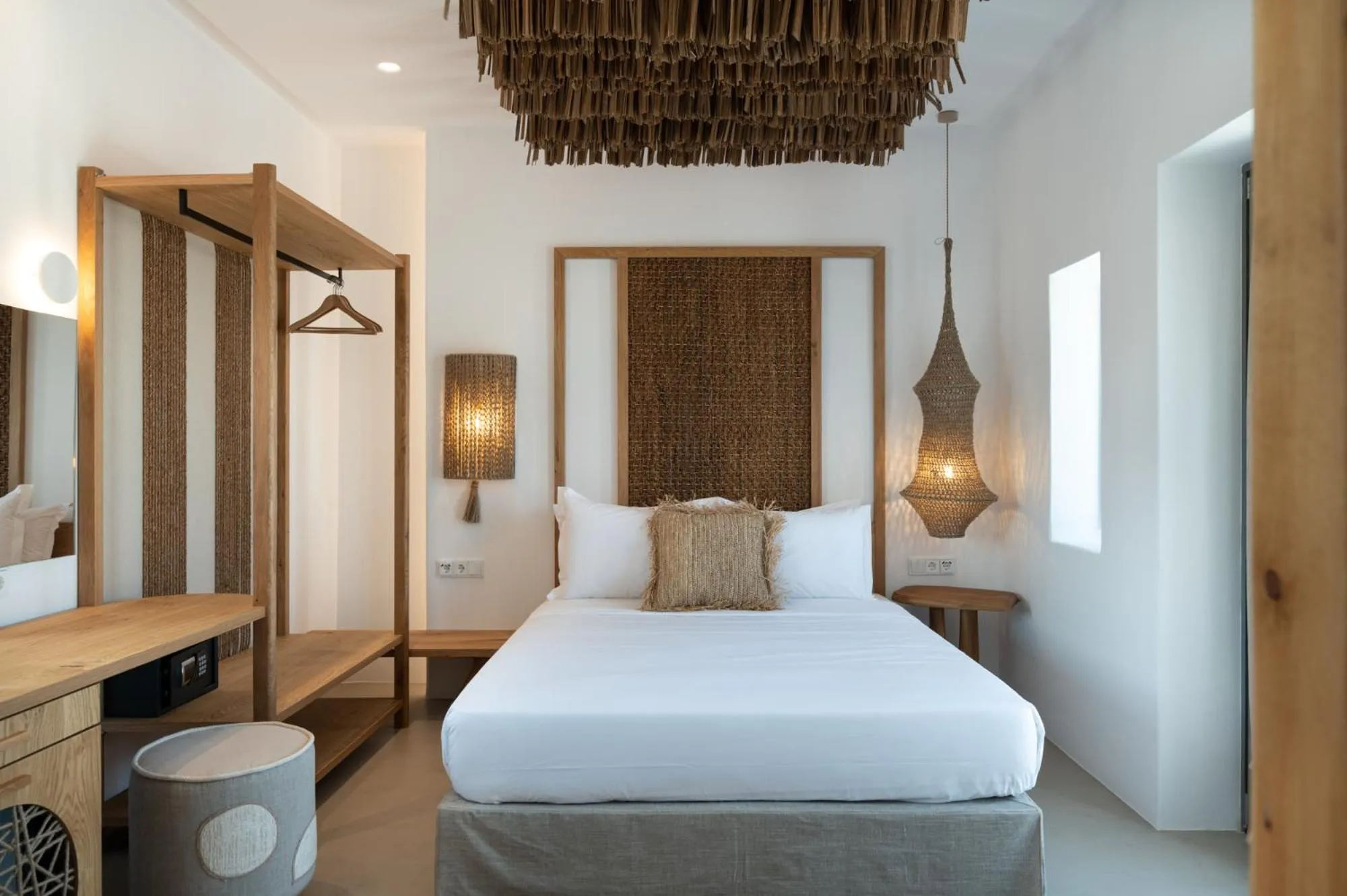 Bedroom, Bed in Kosmitis Suites & Villas