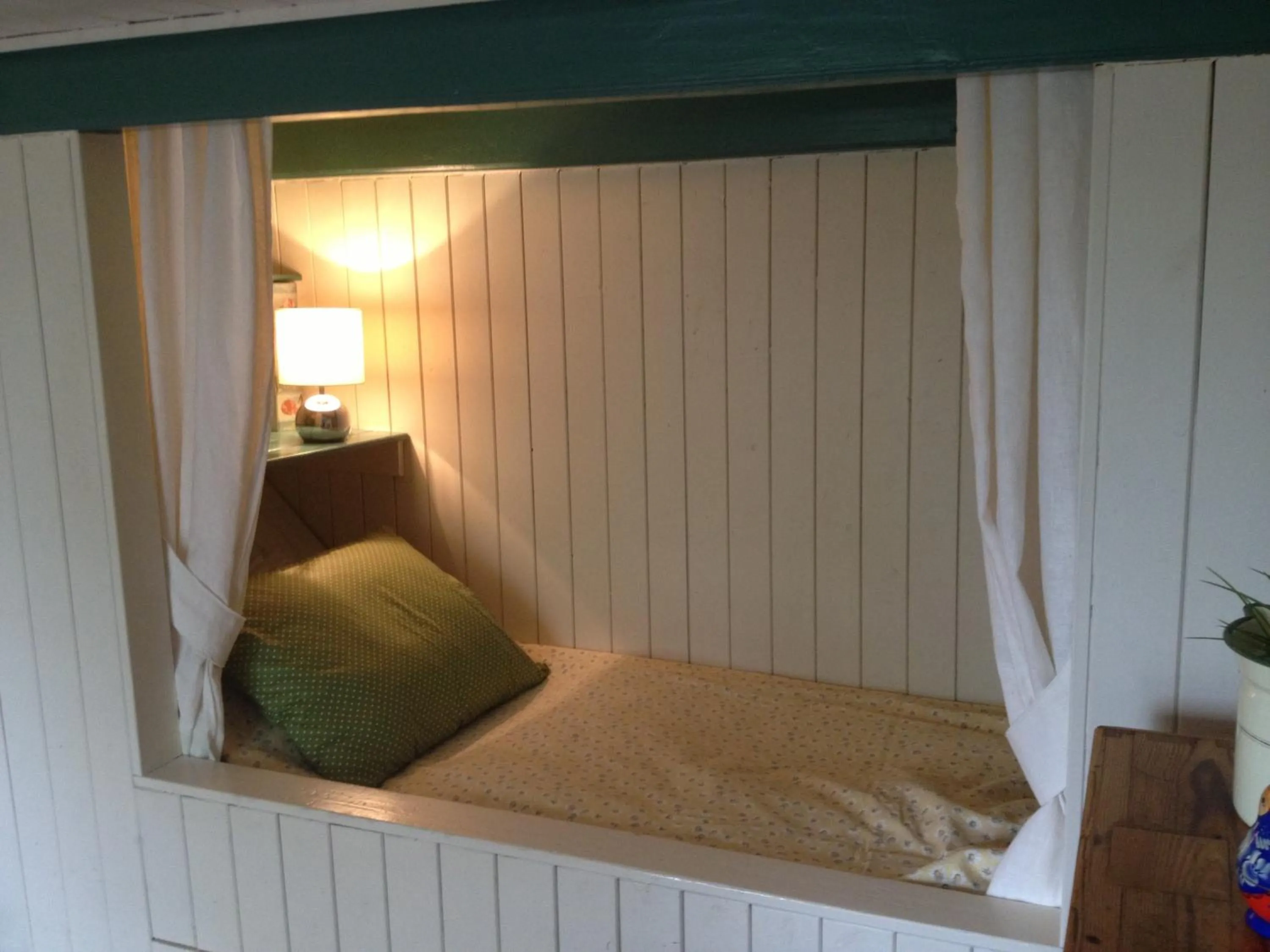 Bedroom, Bed in Droomgaerd