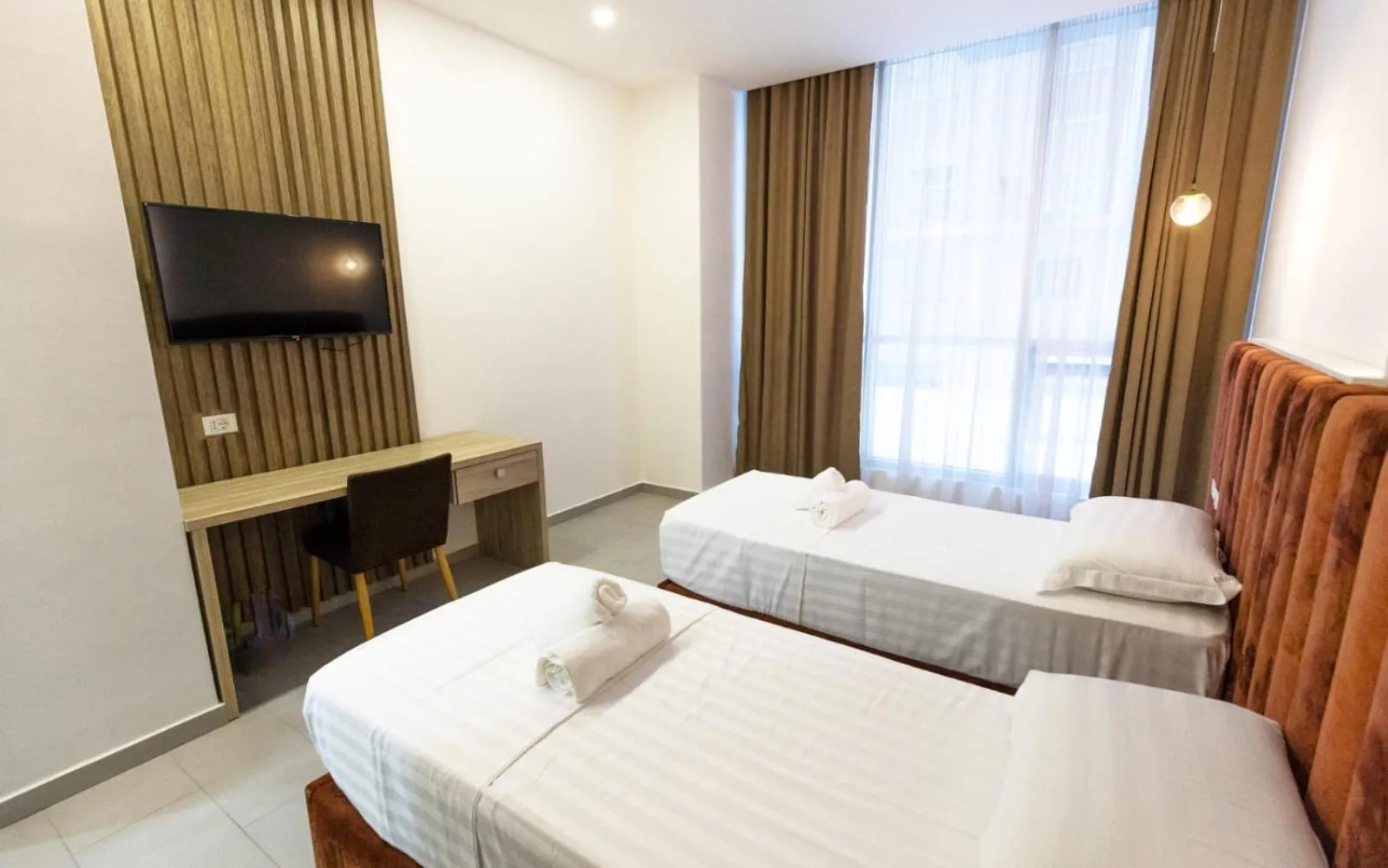 Standard Twin Room in Ajsel Hotel