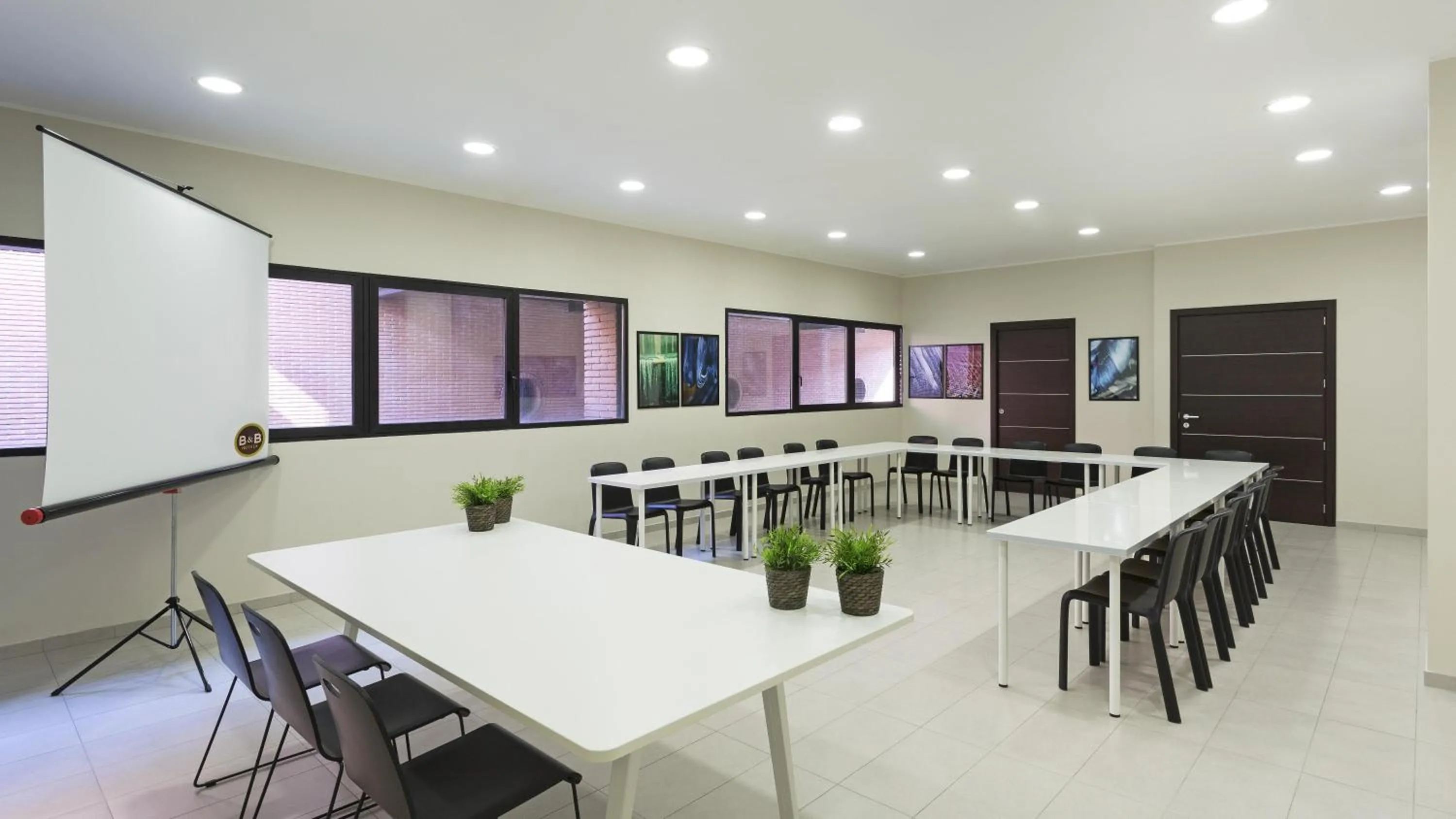 Meeting/conference room in B&B Hotel Como Camerlata