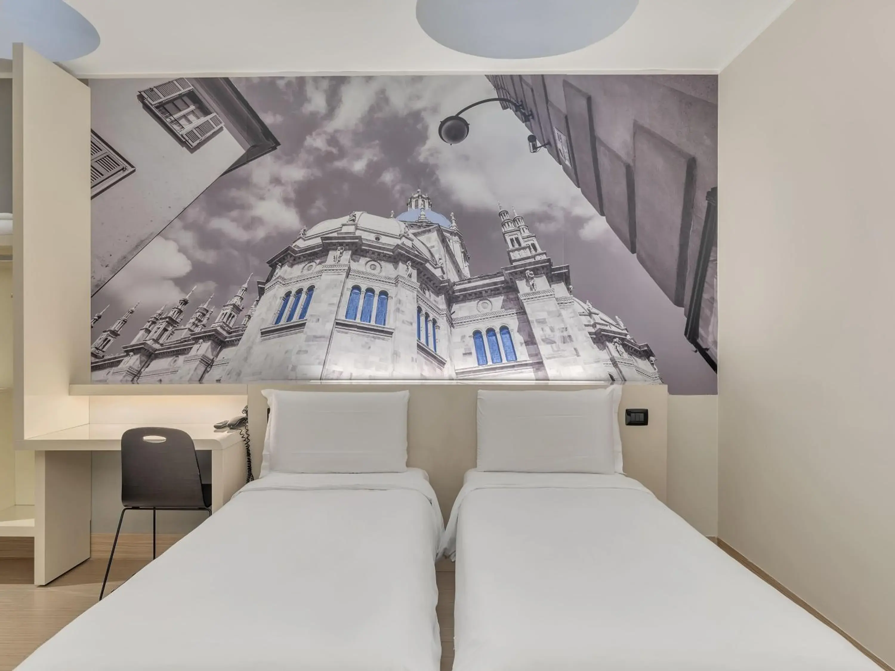 Economy Twin Room without Window in B&B Hotel Como Camerlata Economy Twin Room without Window in B&B Hotel Como Camerlata