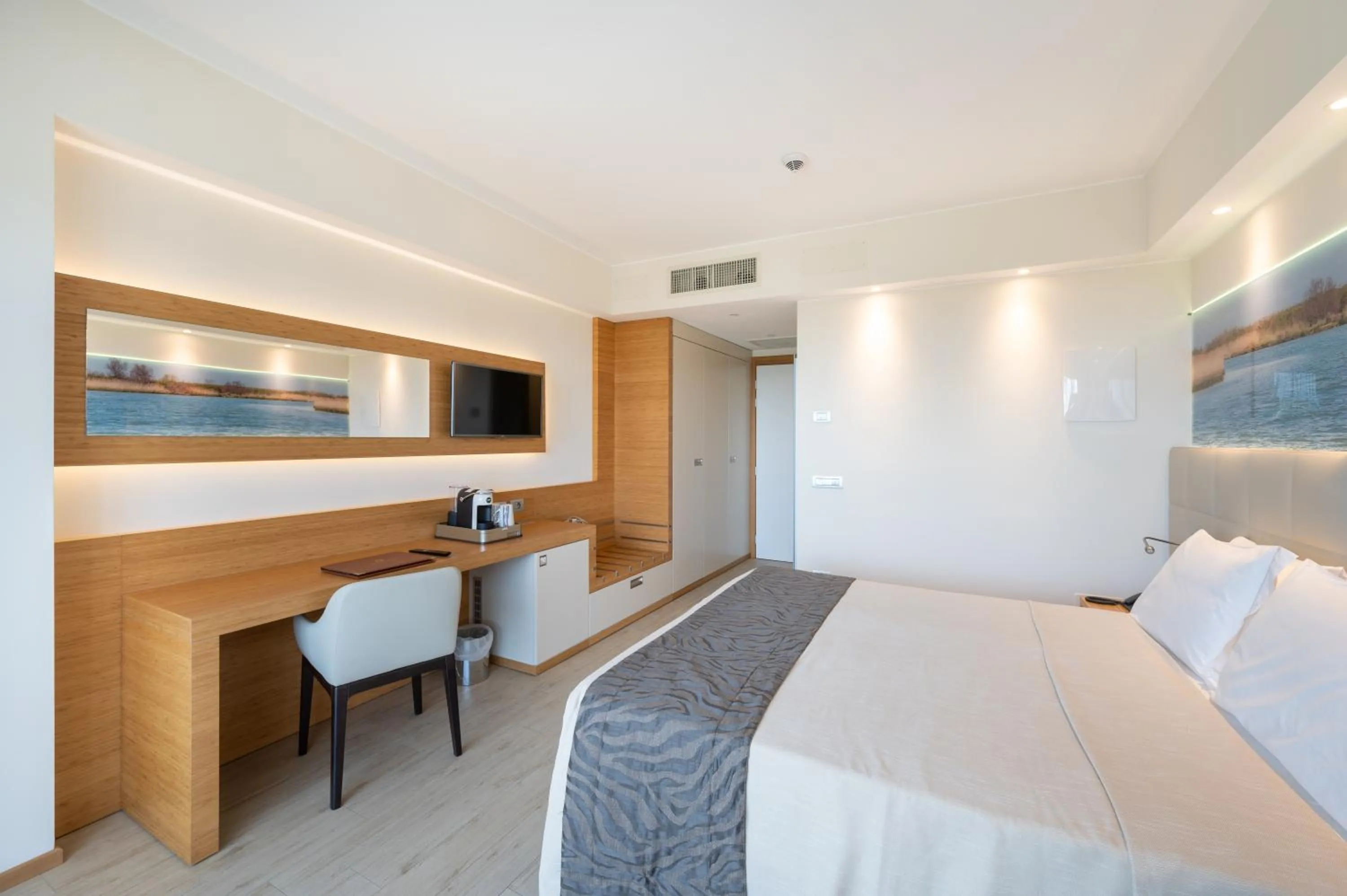 Bedroom, Bed in Laguna Park Hotel 4Superior