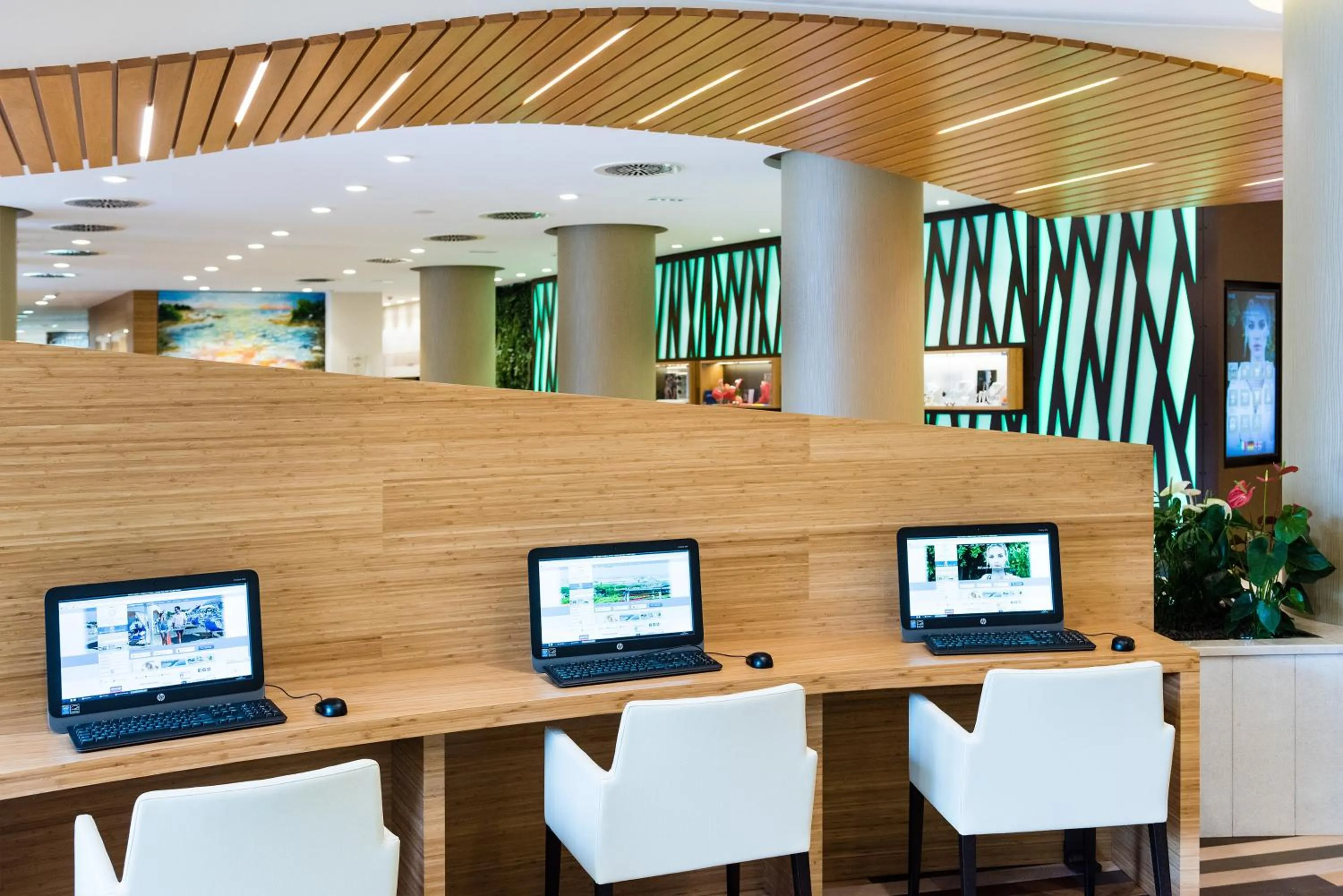 Lobby or reception in Laguna Park Hotel 4Superior