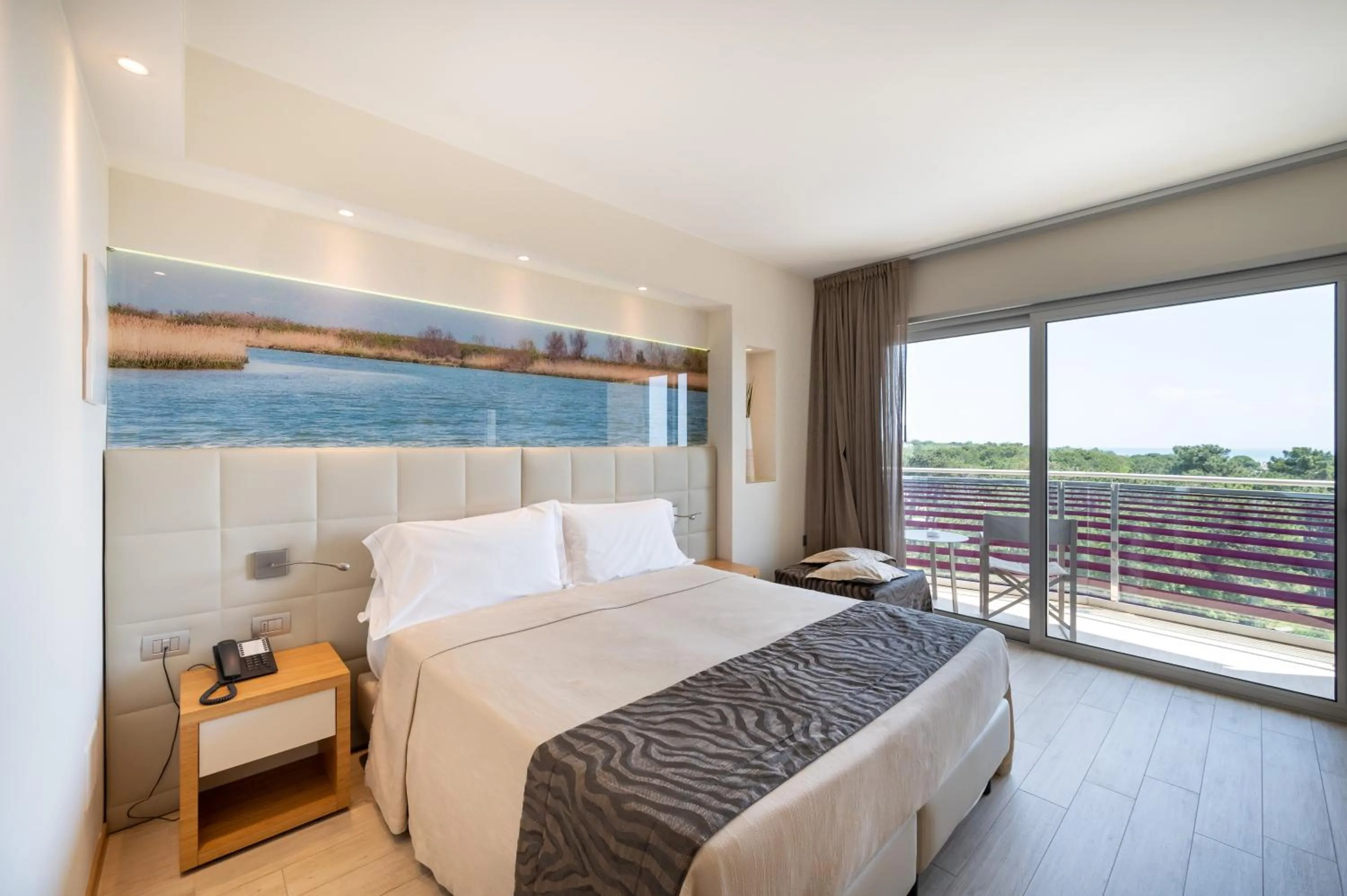 Bed in Laguna Park Hotel 4Superior