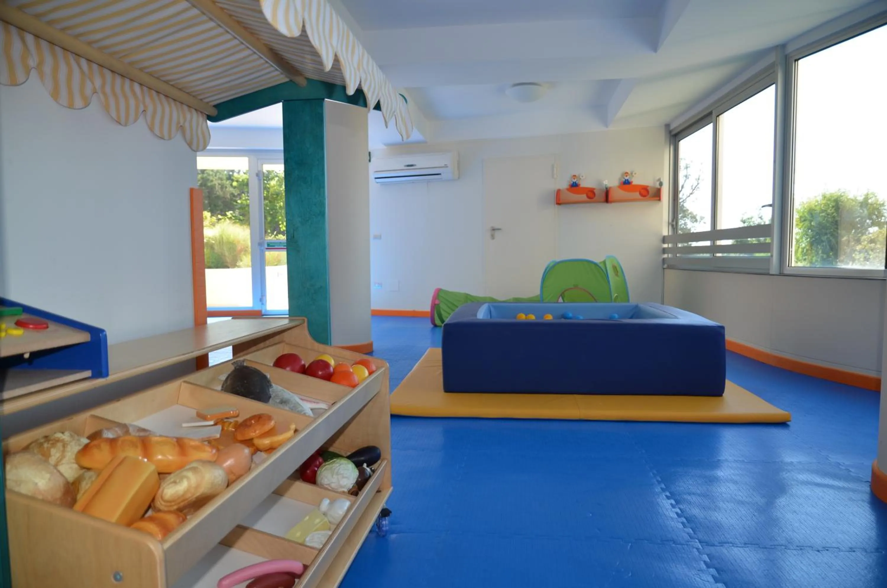 Children play ground in Laguna Park Hotel 4Superior