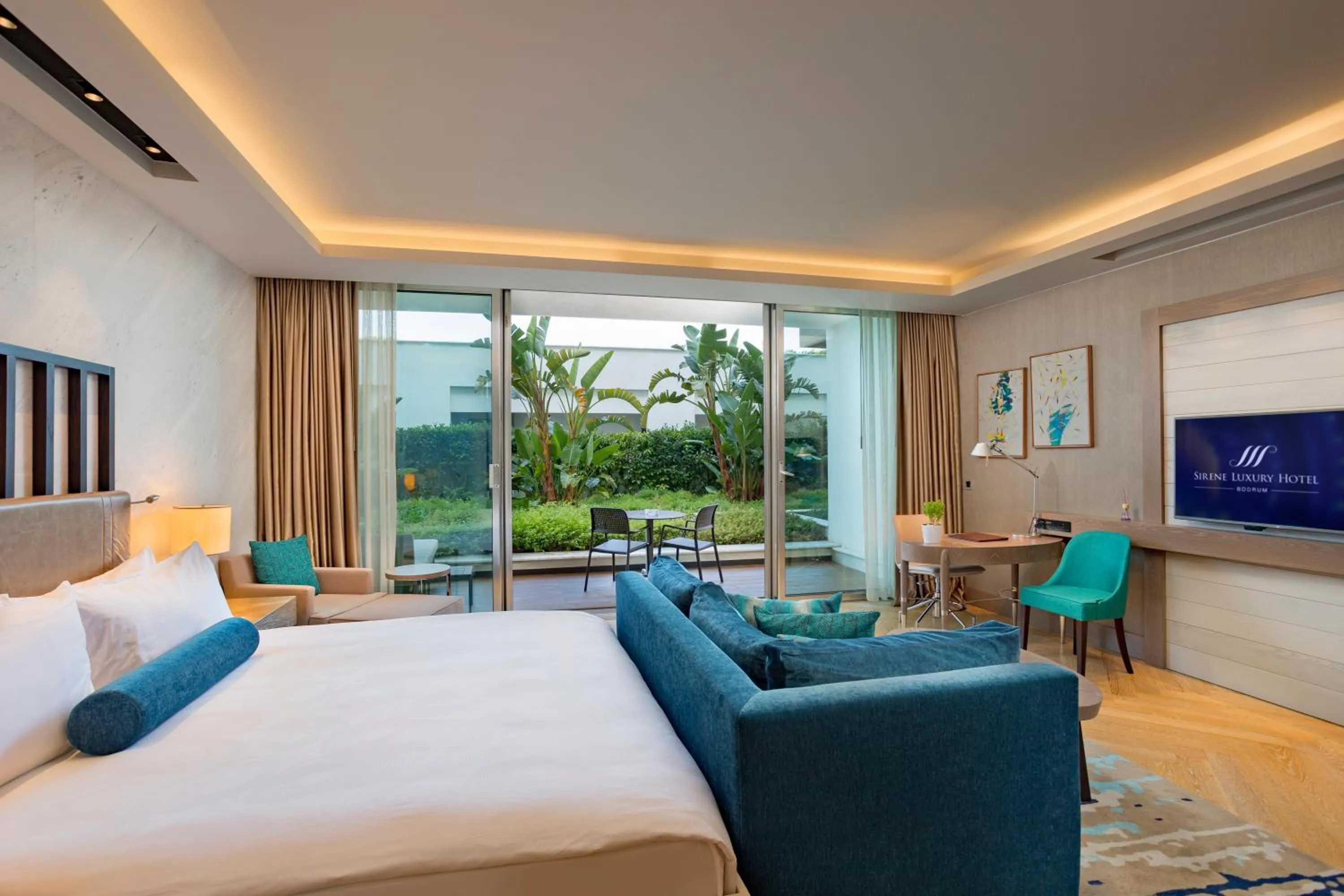 Garden, Bed in Sirene Luxury Hotel Bodrum