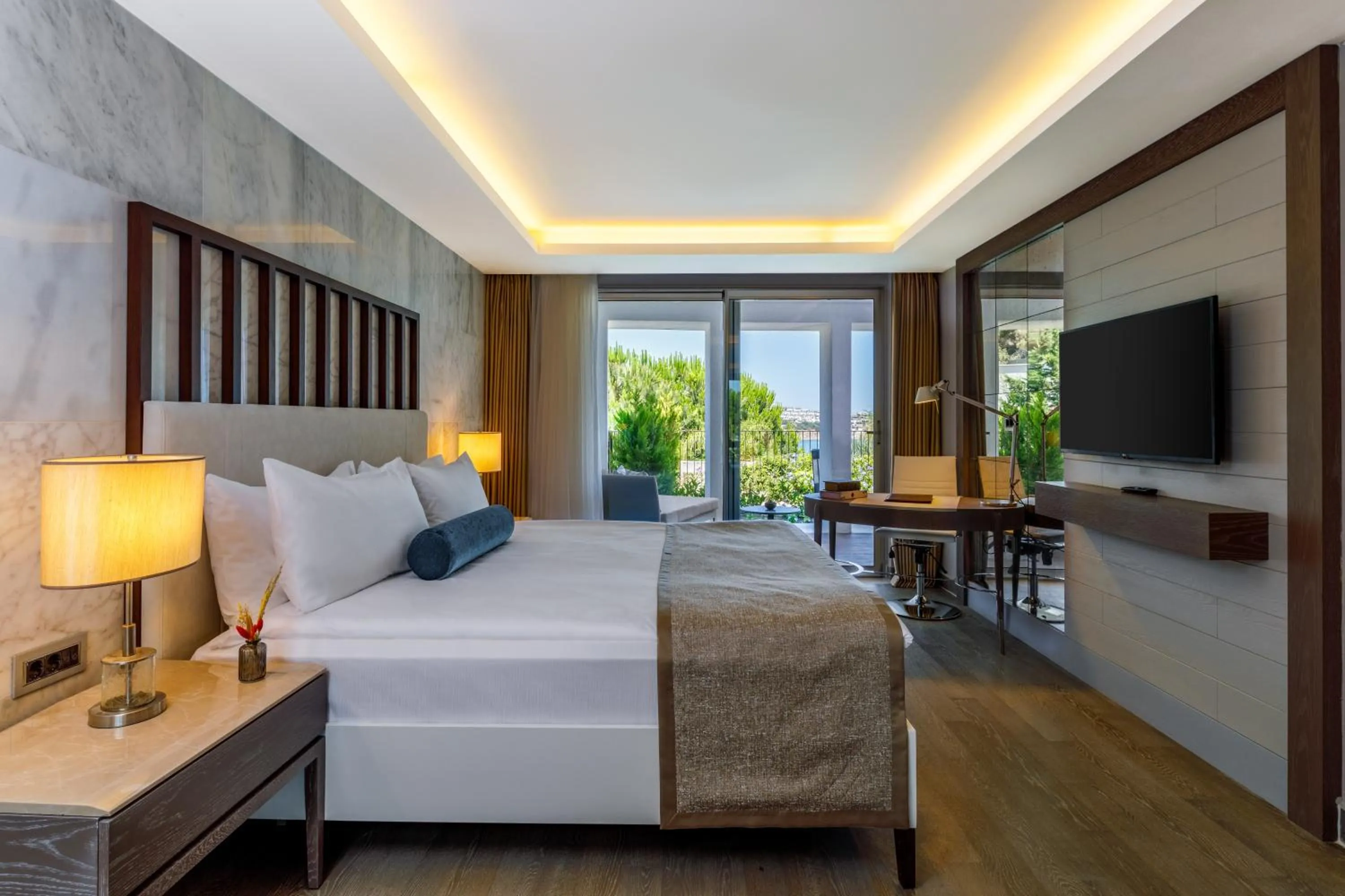 Bed in Sirene Luxury Hotel Bodrum