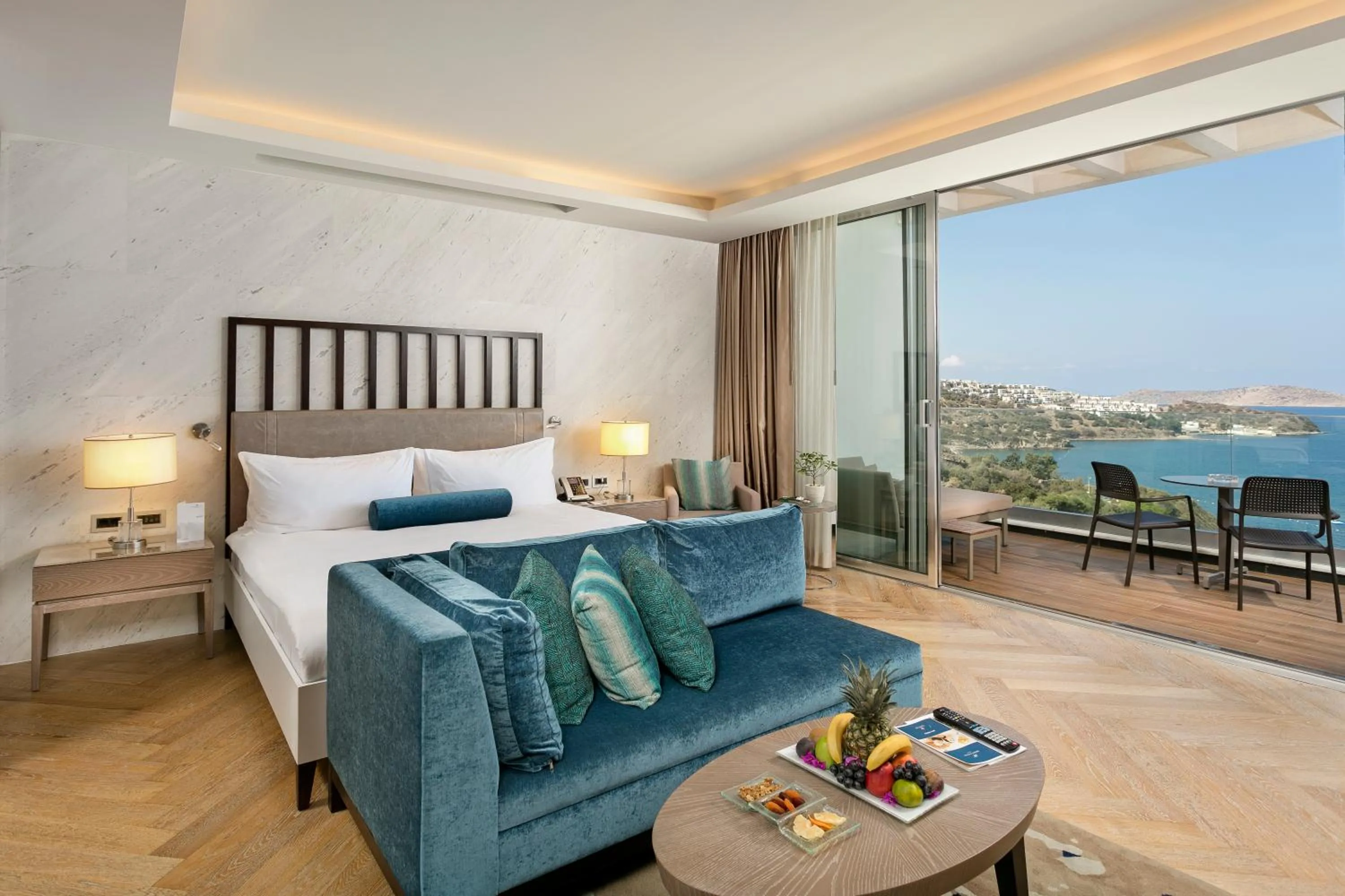 Balcony/Terrace, Bed in Sirene Luxury Hotel Bodrum