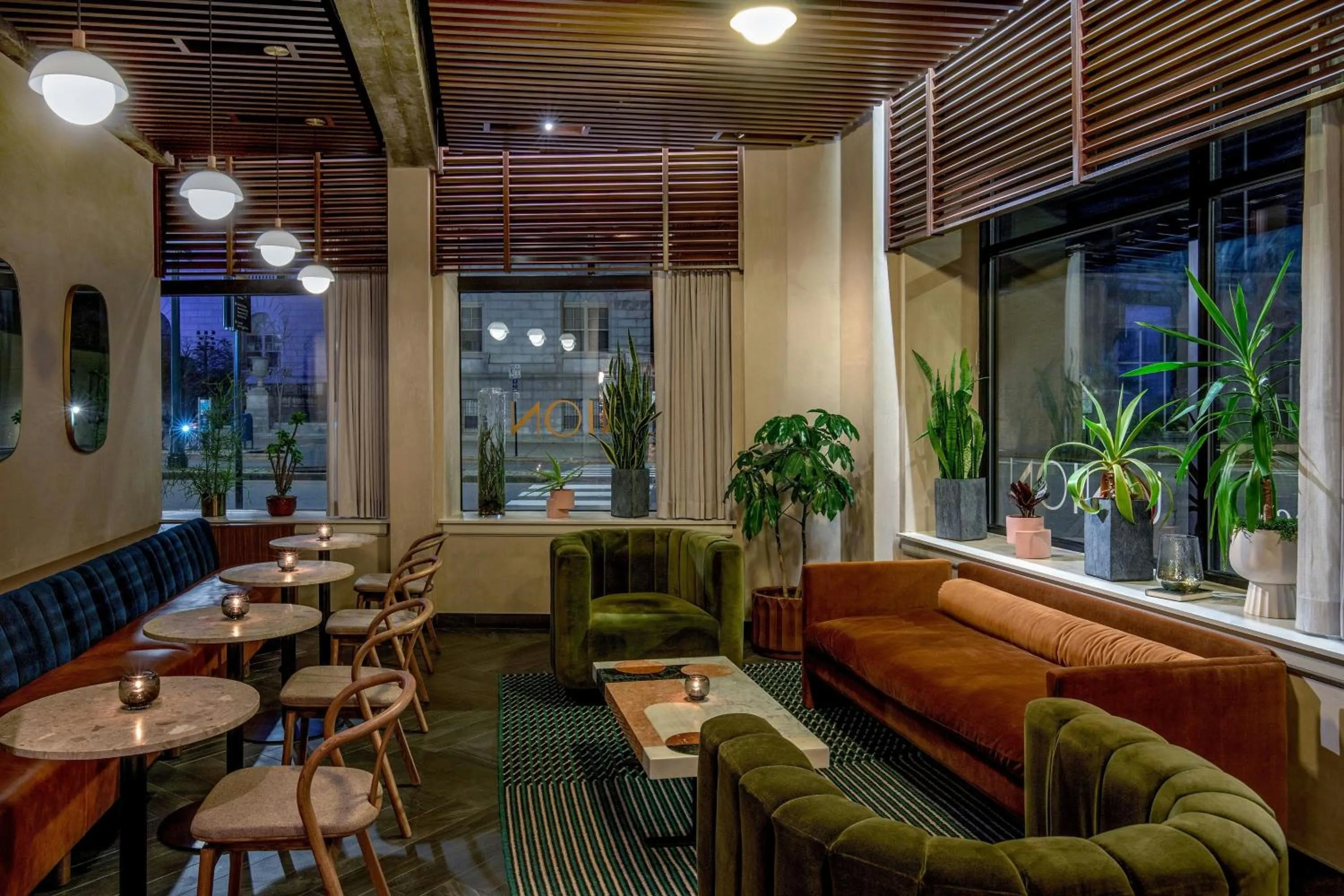 Lounge or bar in The Press Hotel, Autograph Collection