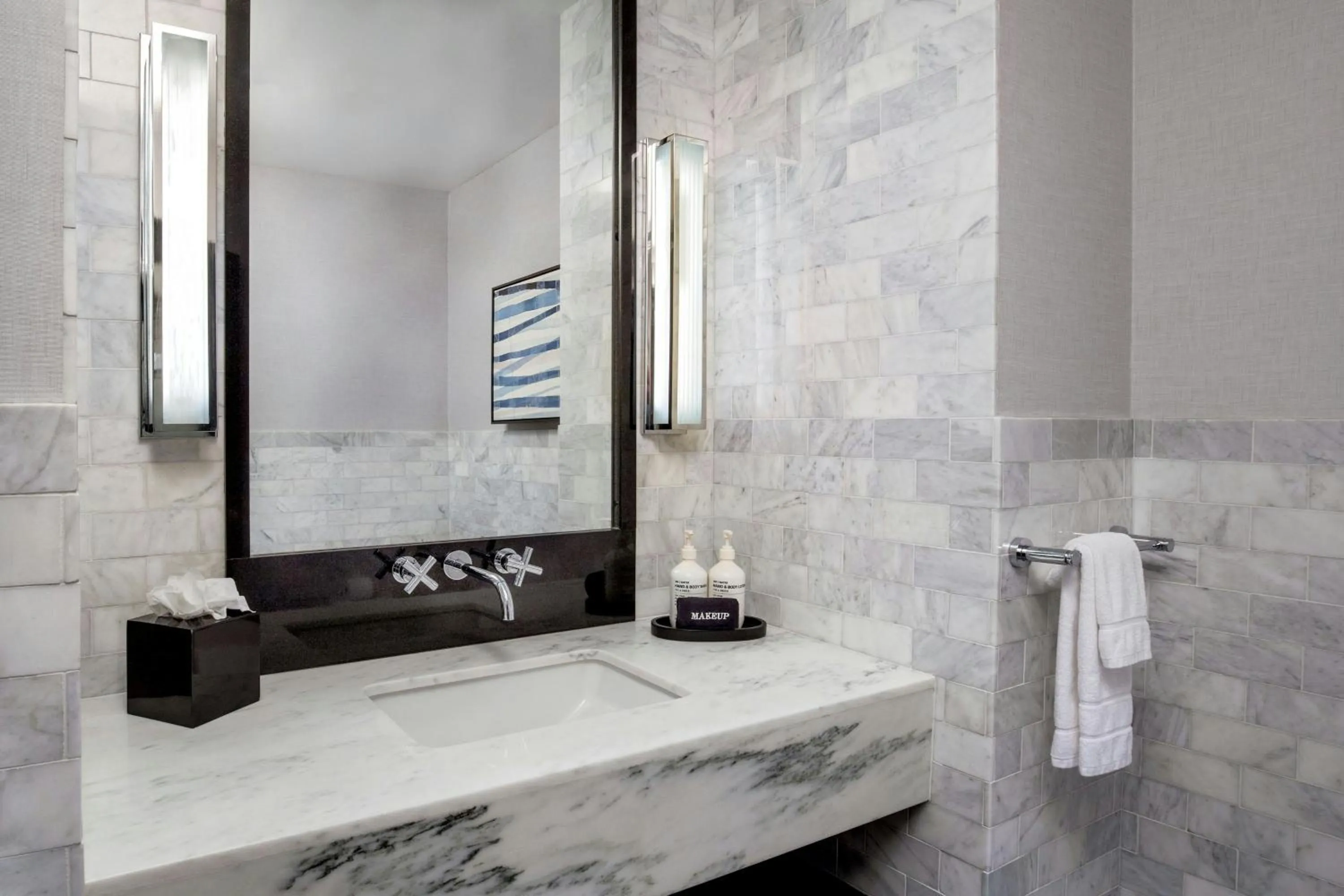 Photo of the whole room in The Press Hotel, Autograph Collection