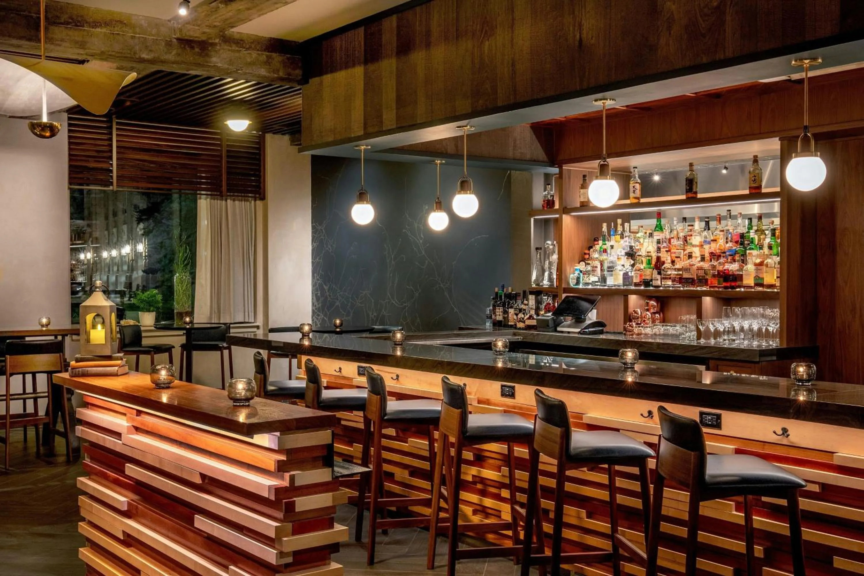 Lounge or bar in The Press Hotel, Autograph Collection