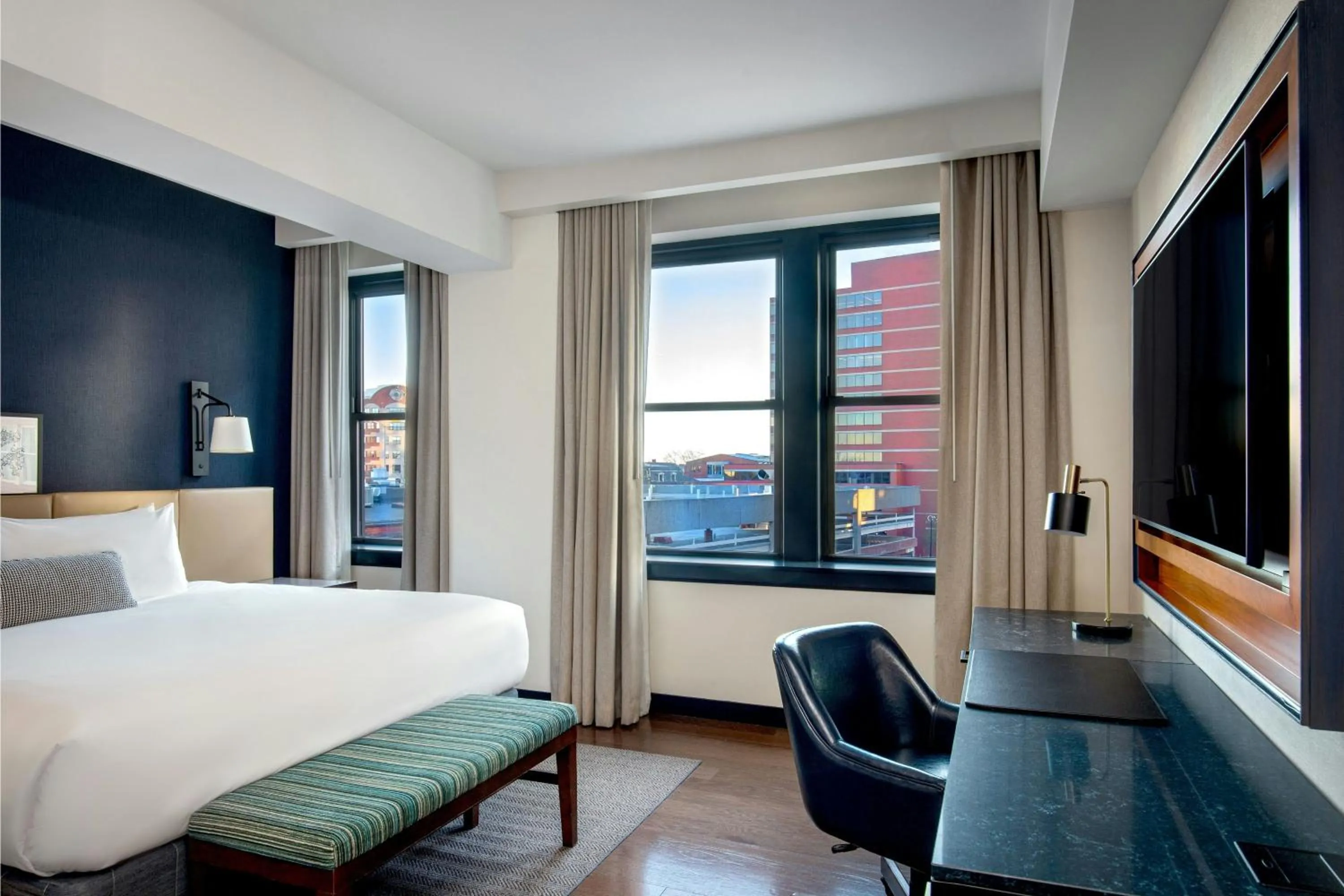 Photo of the whole room, Bed in The Press Hotel, Autograph Collection