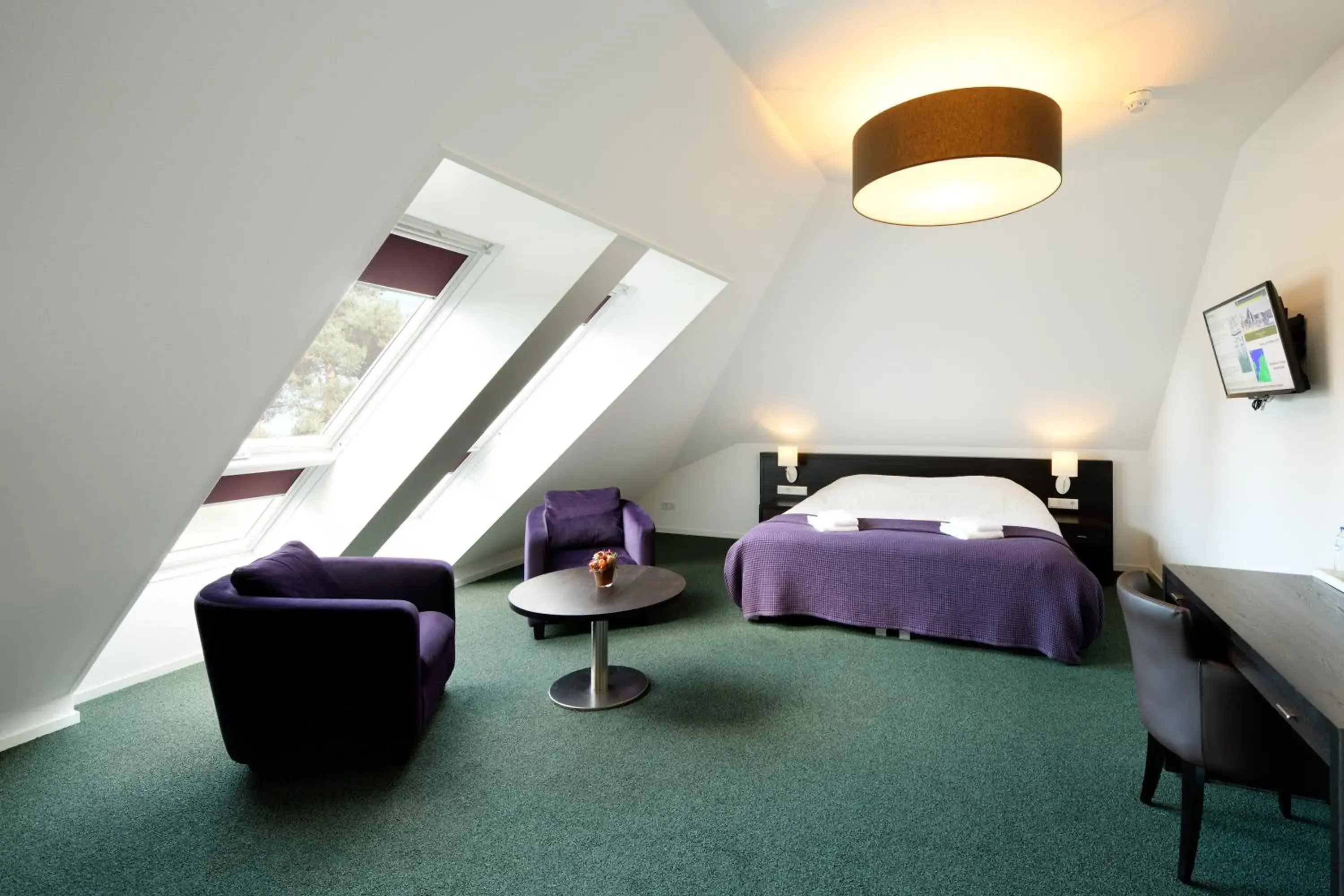 Twin Room with Shower in Hotel restaurant Nederheide Twin Room with Shower in Hotel restaurant Nederheide