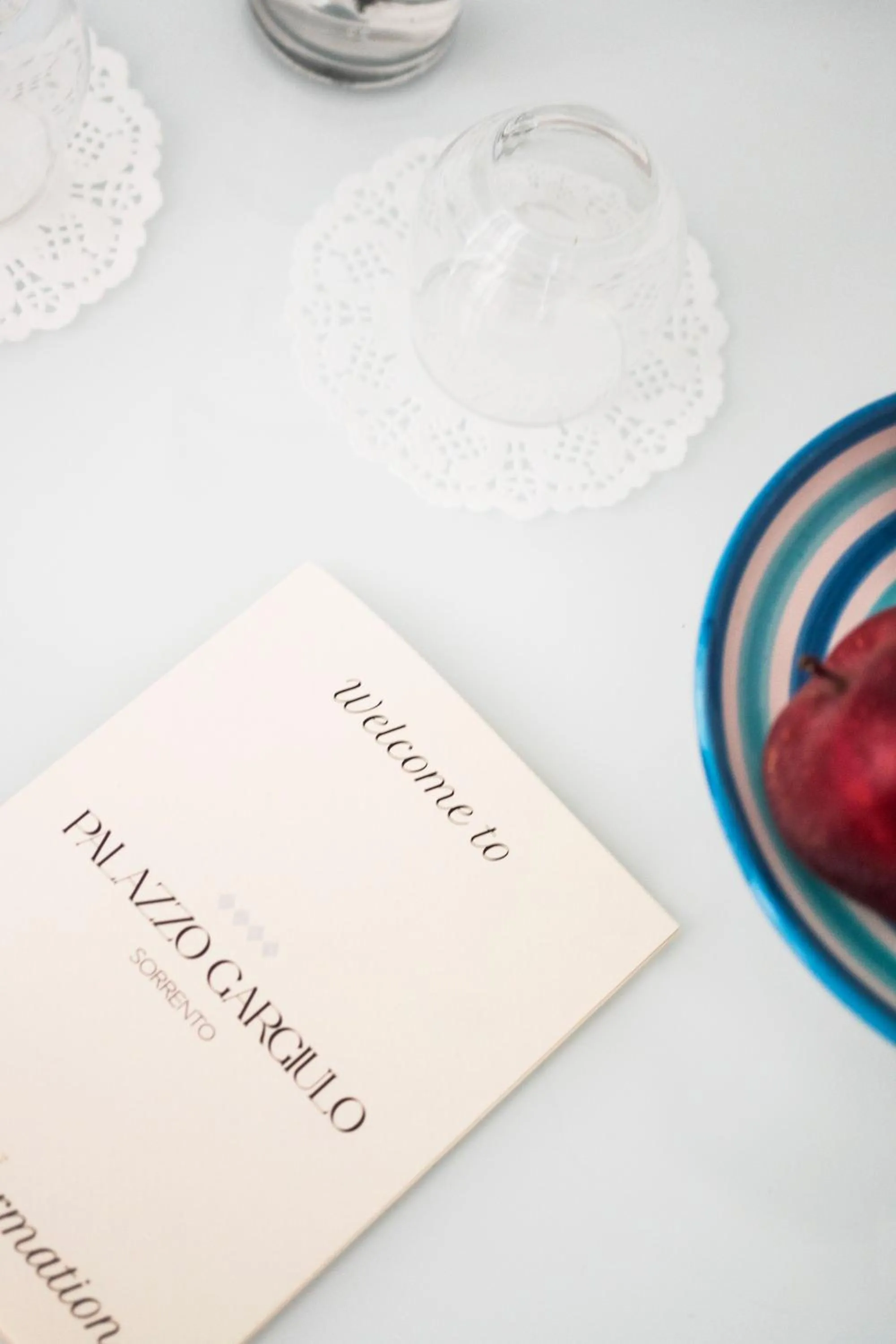 Decorative detail in Palazzo Gargiulo Luxury Rooms & Suites