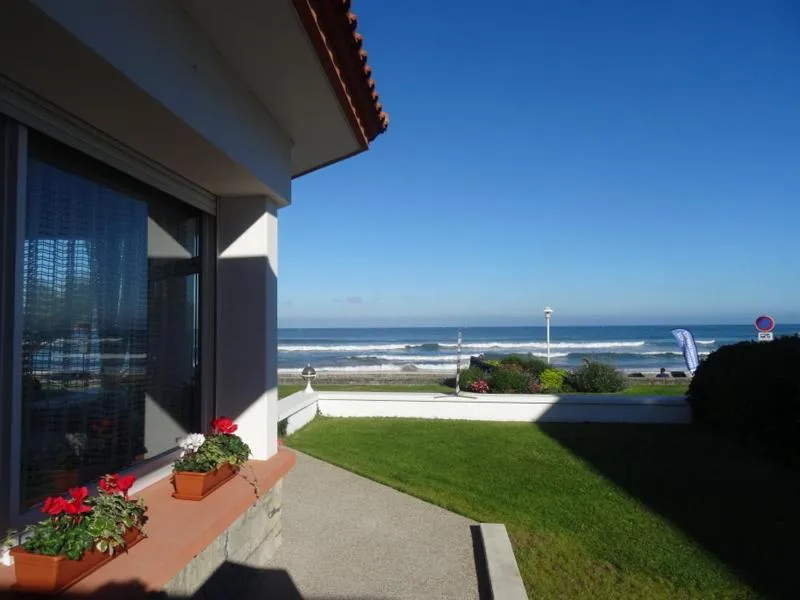 Day in Hotel Uhainak