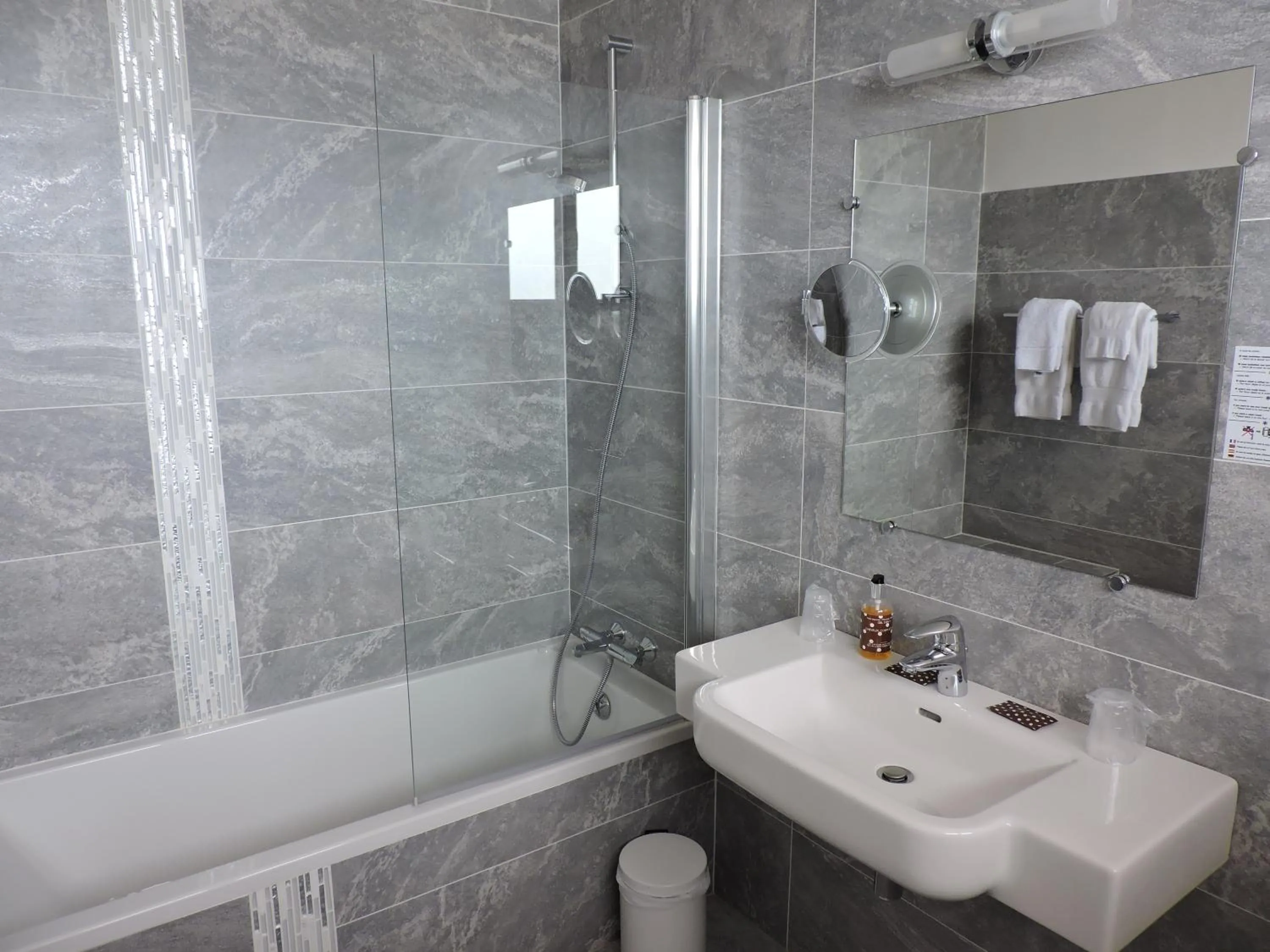 Bathroom in Hotel Uhainak