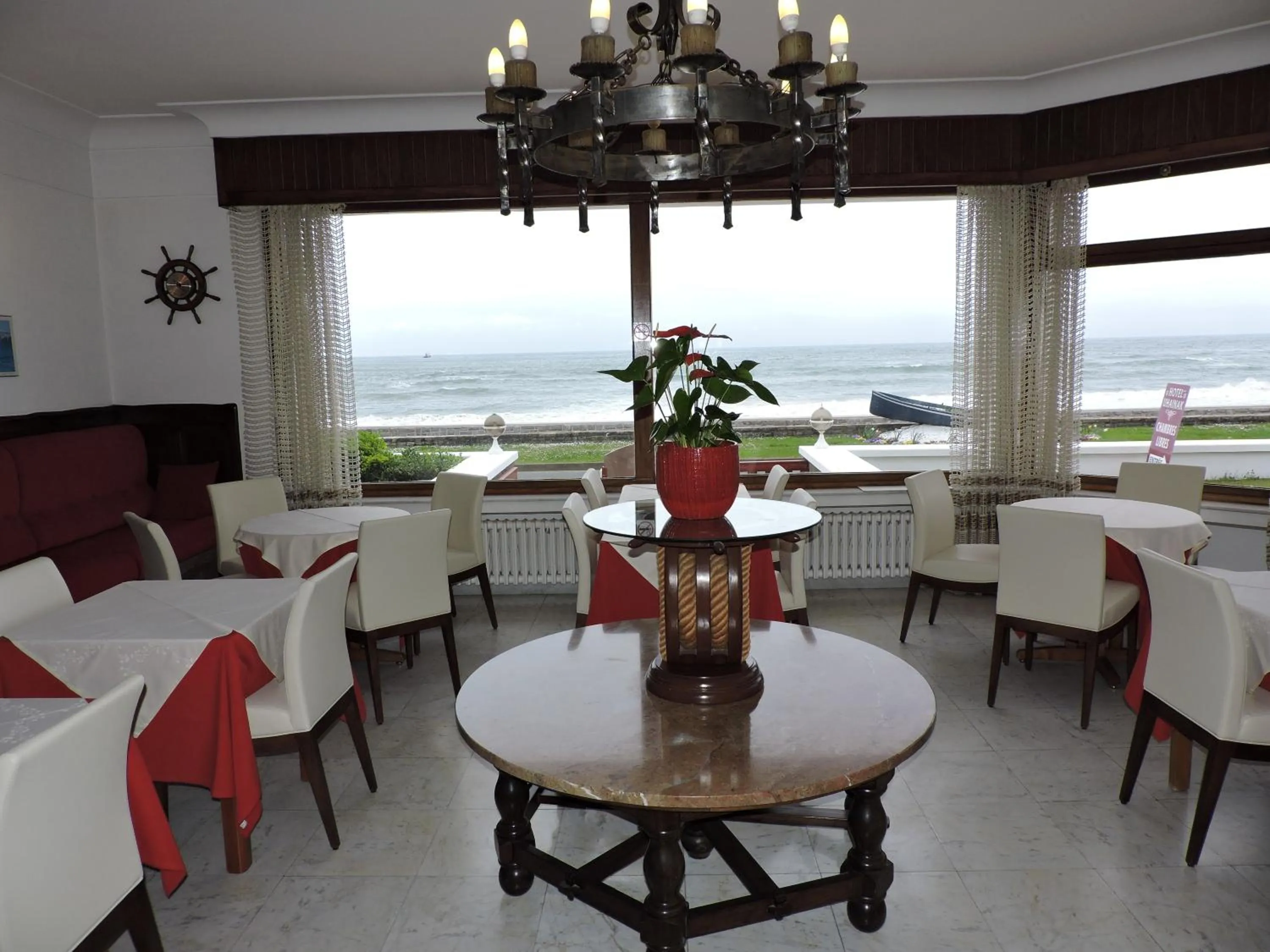 Day in Hotel Uhainak