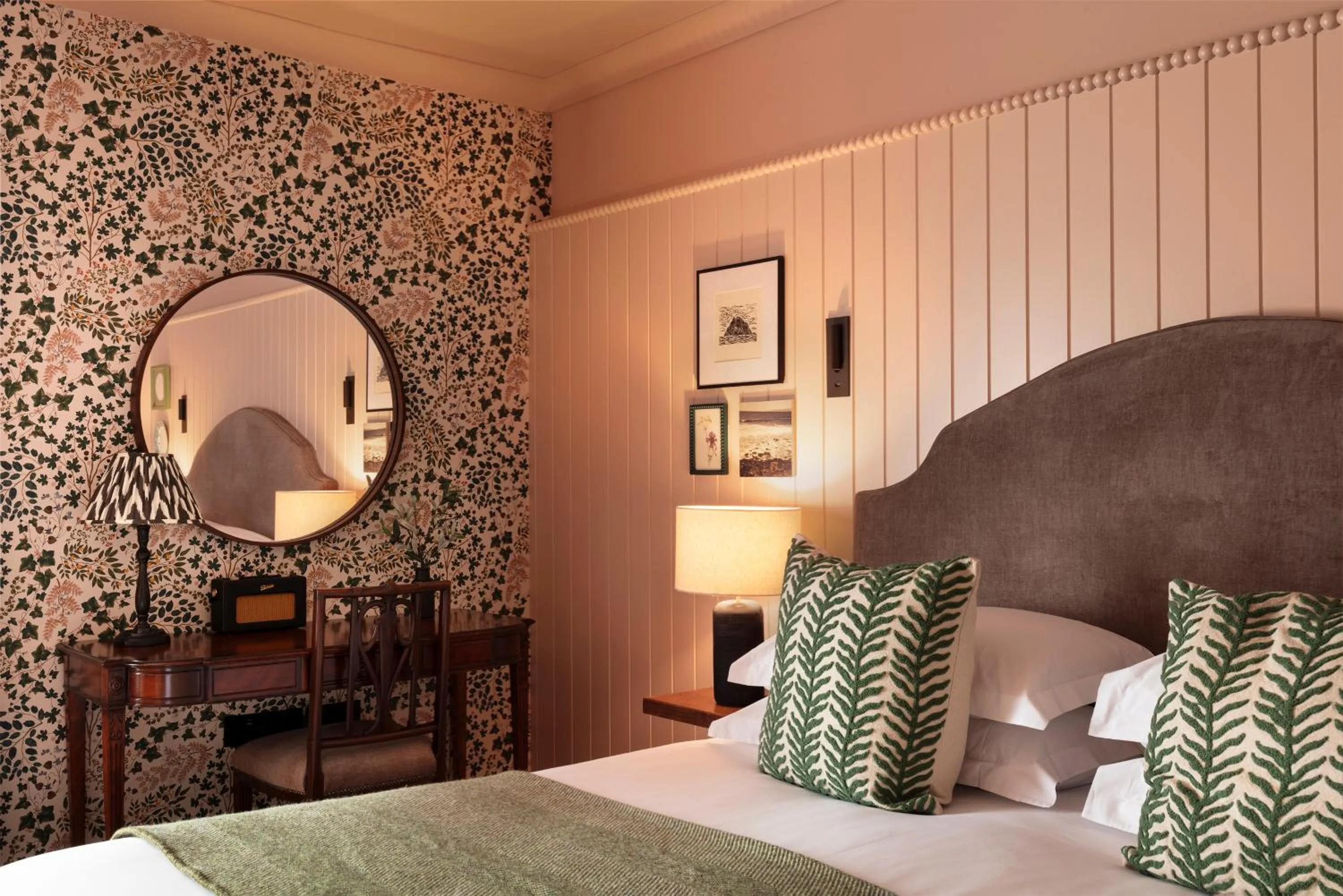 Bed in The Ashe Hotel