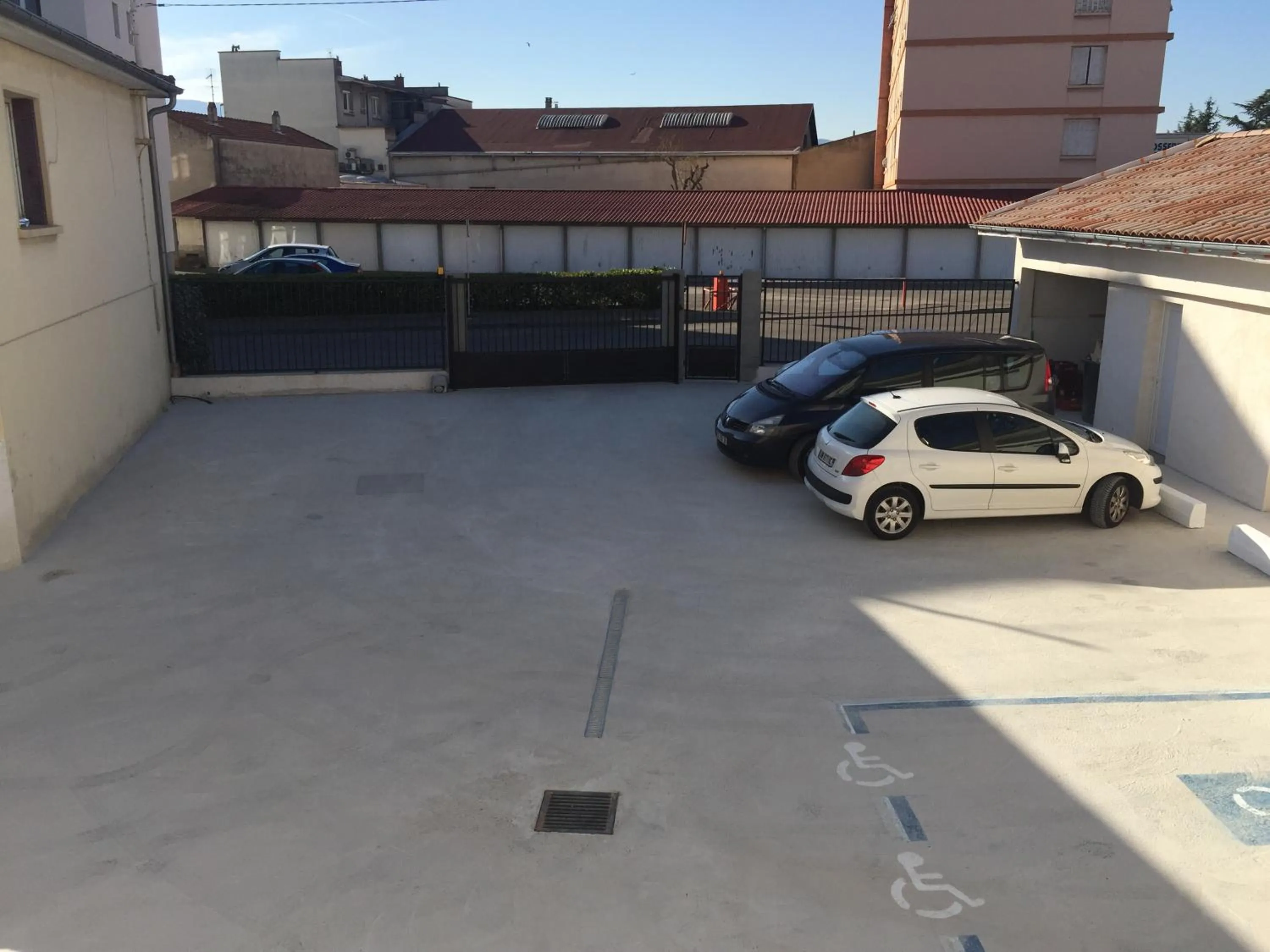 Parking in Le Logis Dauphinois