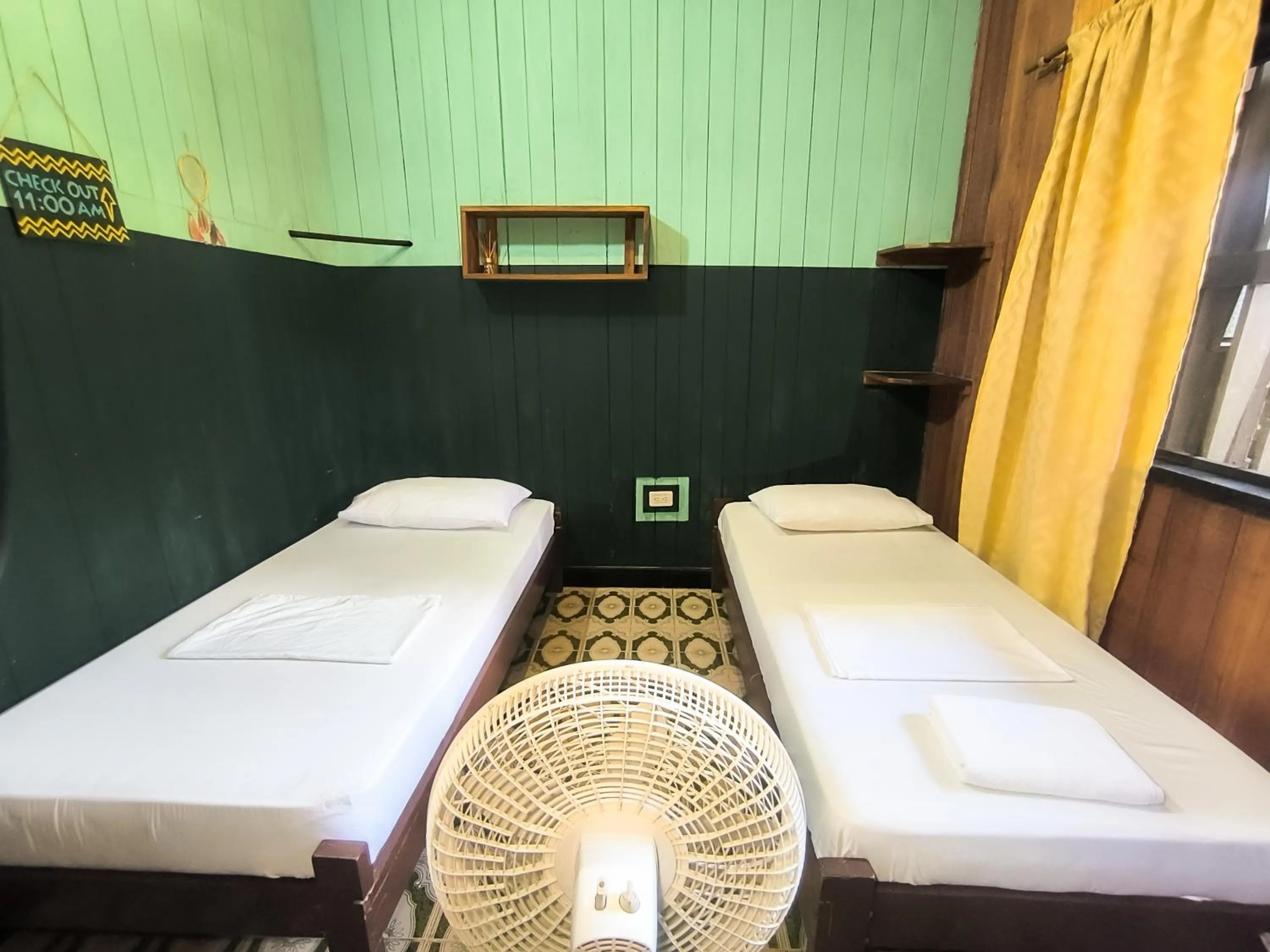Twin Room in Hostel Casa de las Palmas Tours
