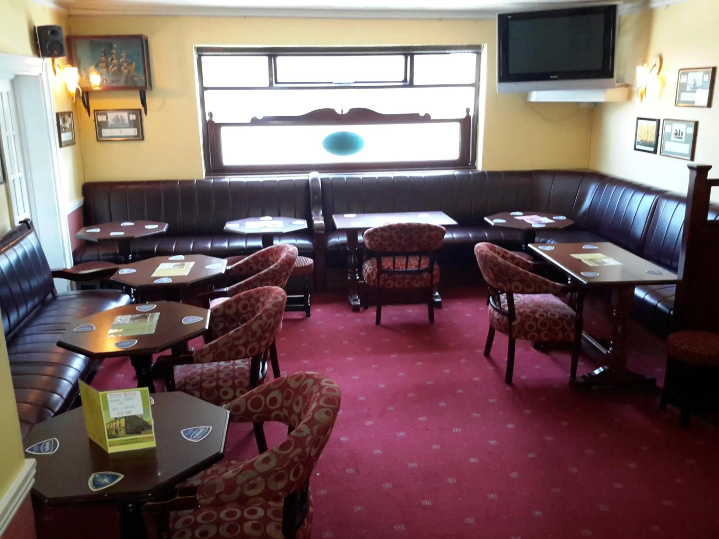 Lounge or bar in Bridge Hotel