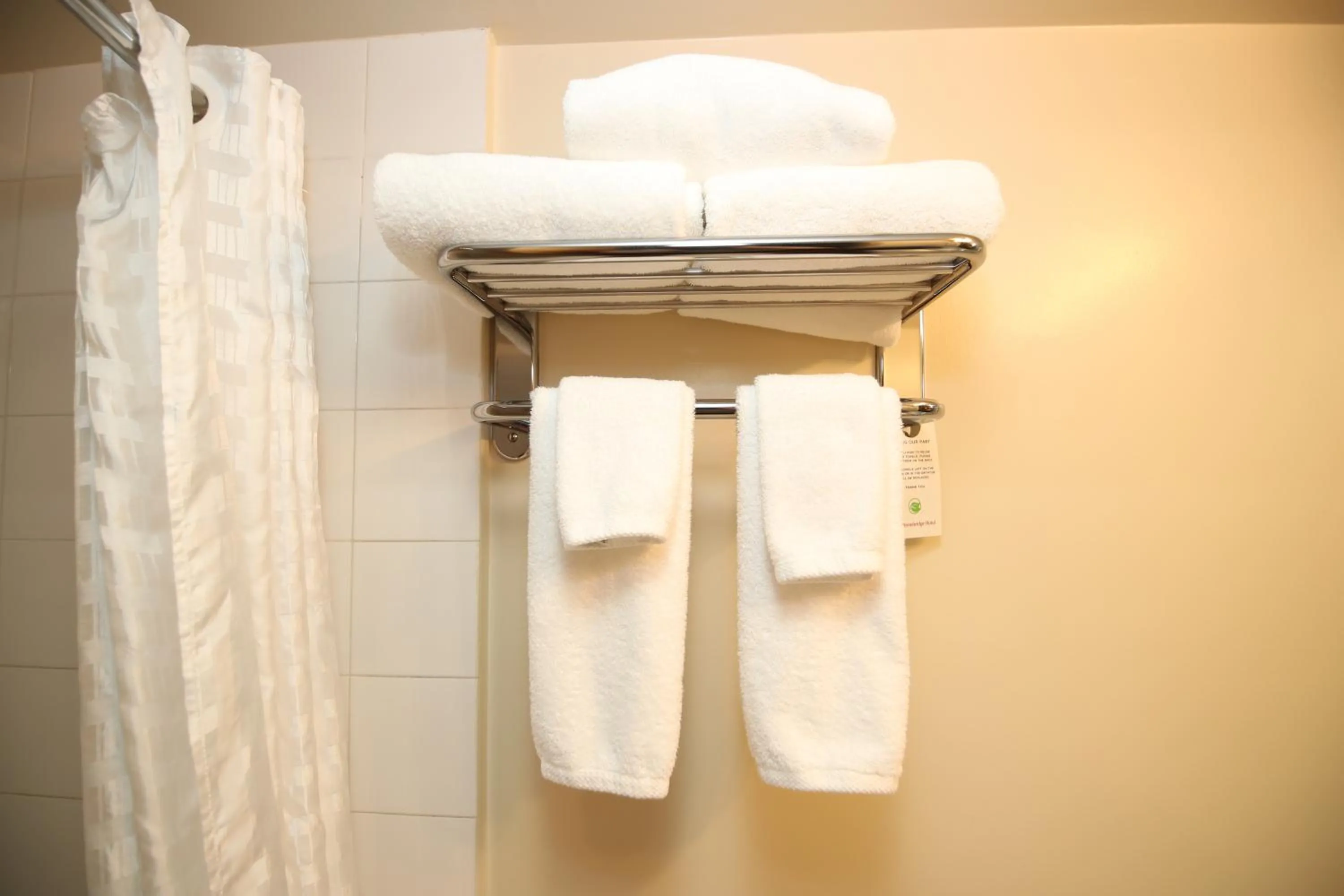 Bathroom in Stonebridge Hotel