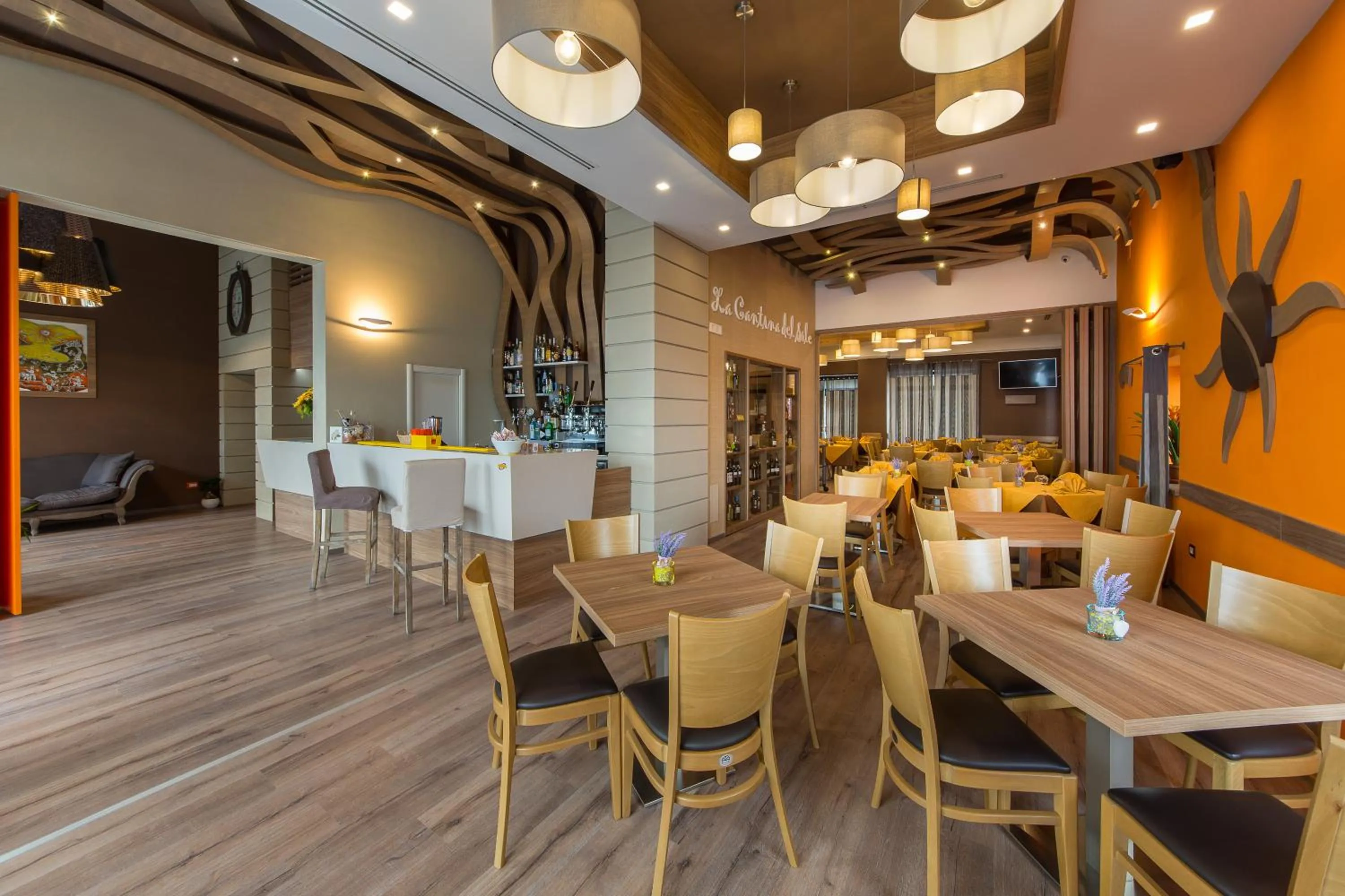 Restaurant/places to eat in Hotel Sole