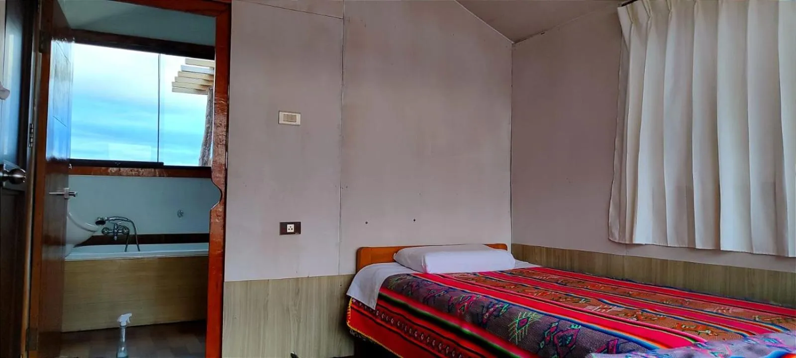 Bed in Titicaca Atrion Uros