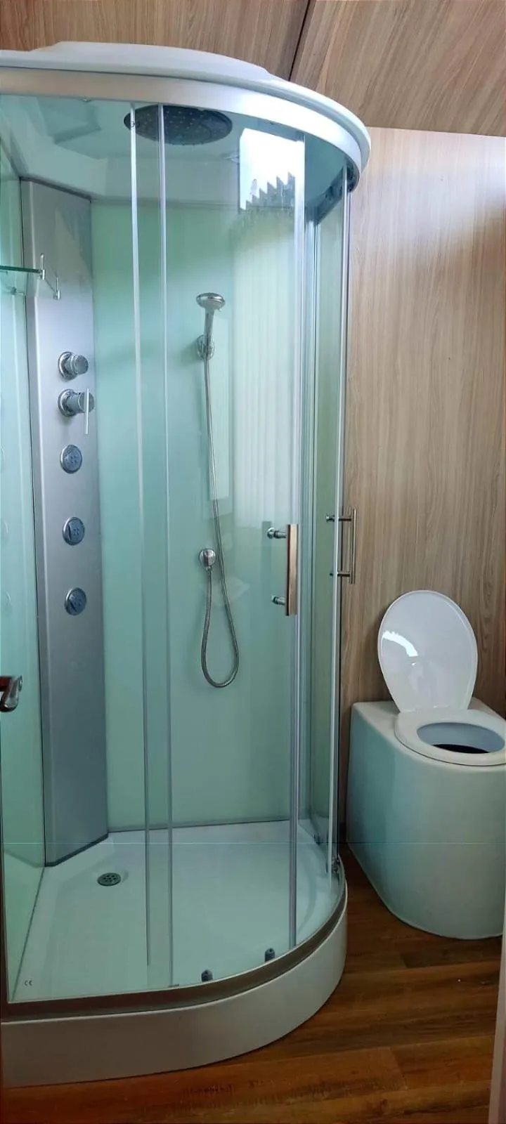 Shower in Titicaca Atrion Uros