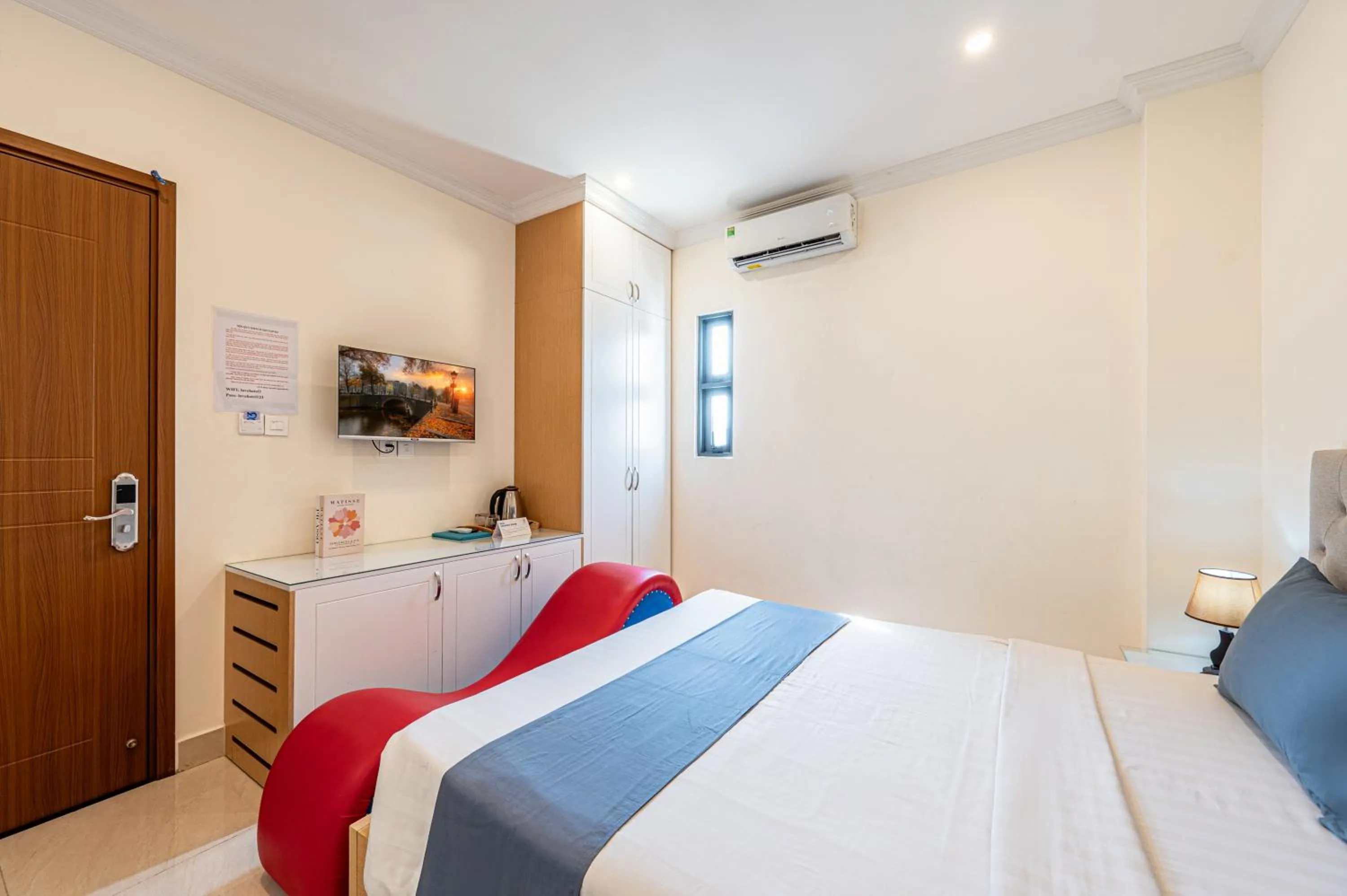 Bed in Cozrum - Love Hotel Trần Thị Nghỉ