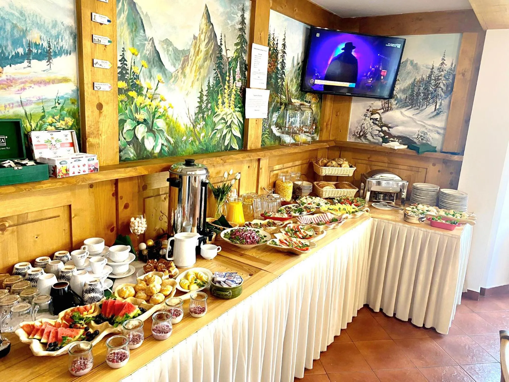 Buffet breakfast in Willa Regina II Resort & SPA