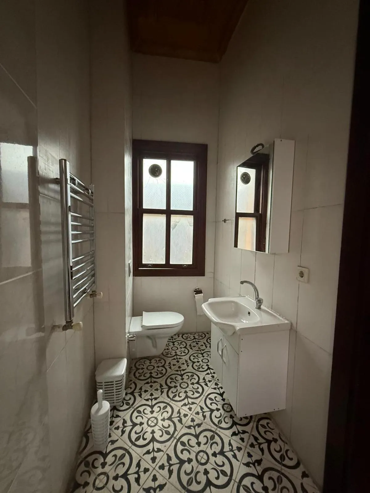 Toilet in Grand Bedir