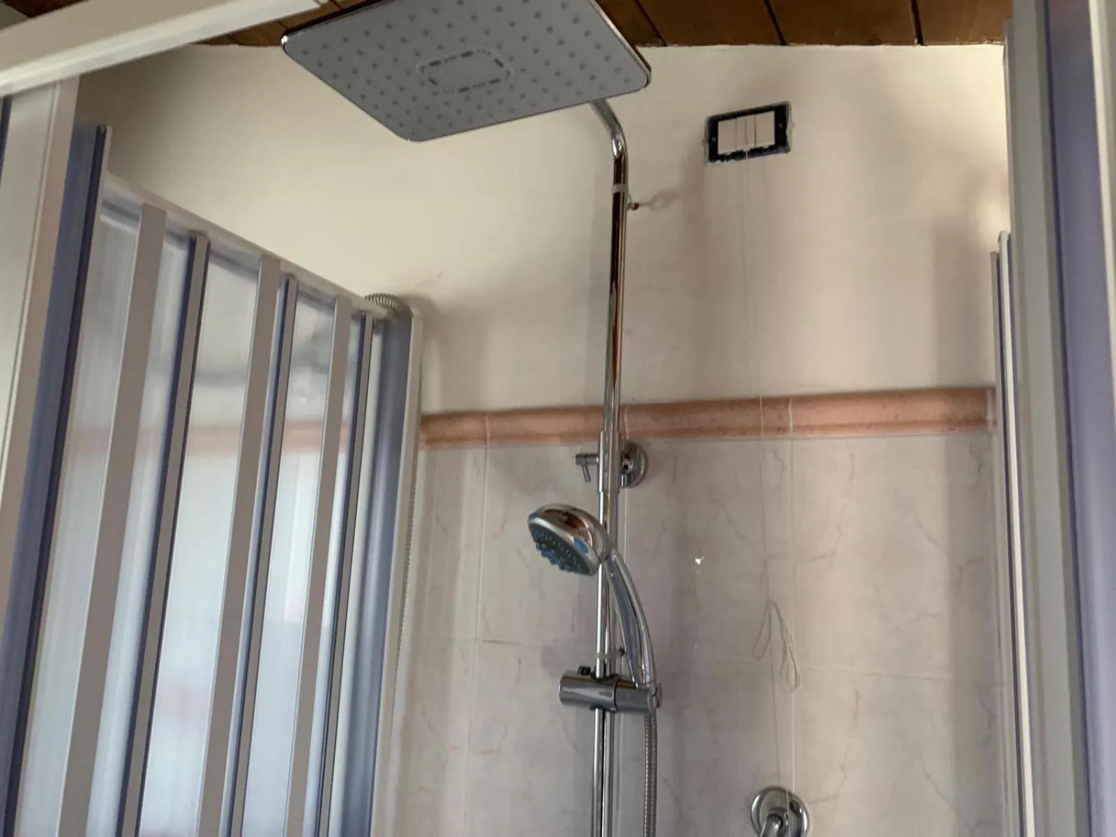 Bathroom in B & B da Enzo